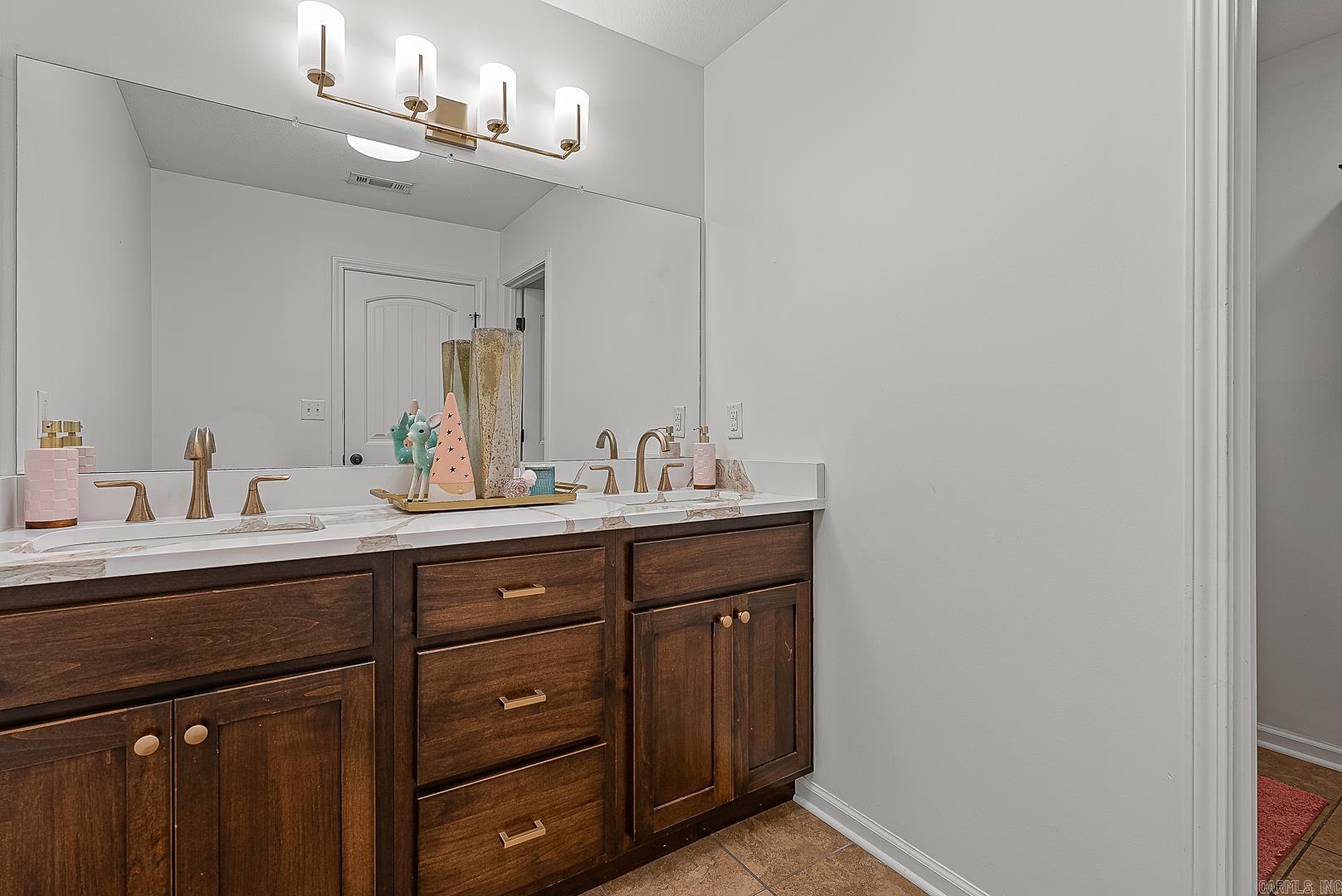 Glen Echo 1 - Residential