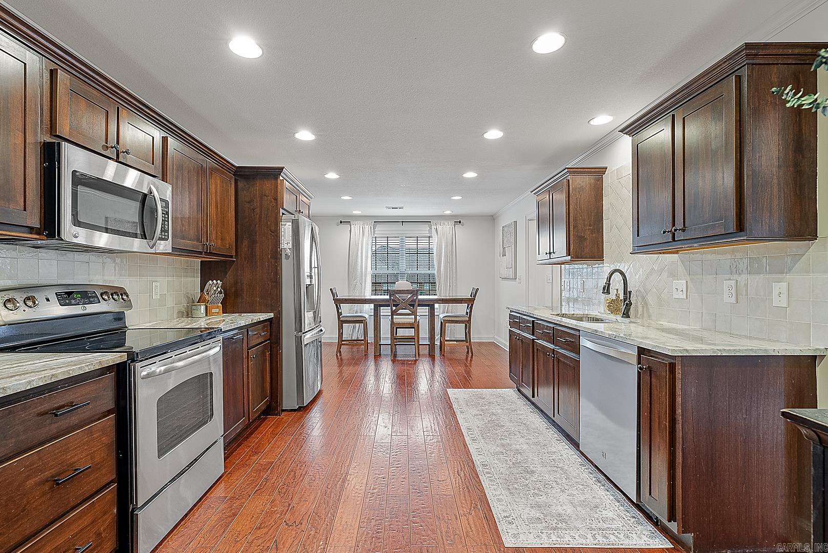 Glen Echo 1 - Residential