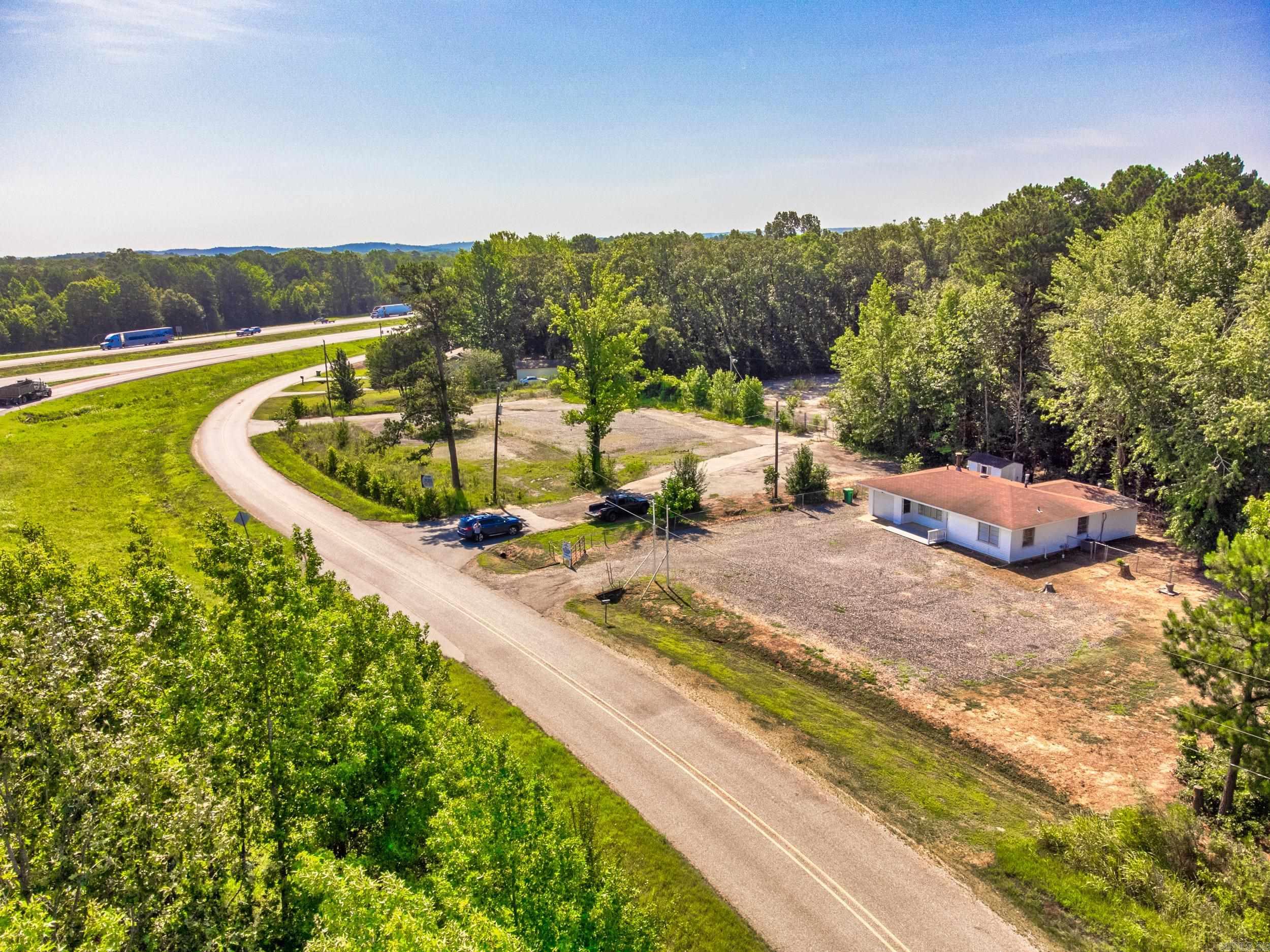 3n-13-22 - Commercial Lease