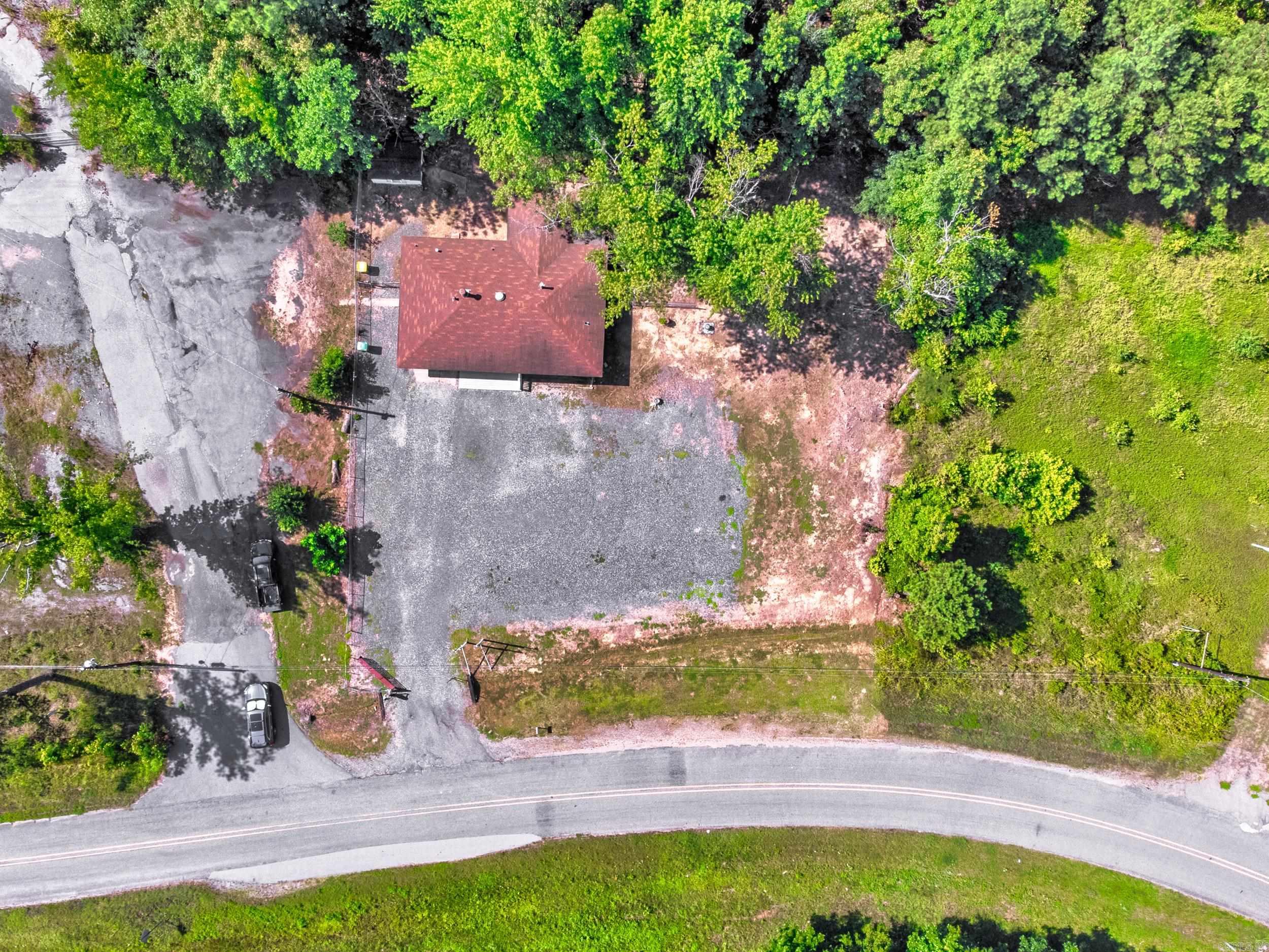 3n-13-22 - Commercial Lease