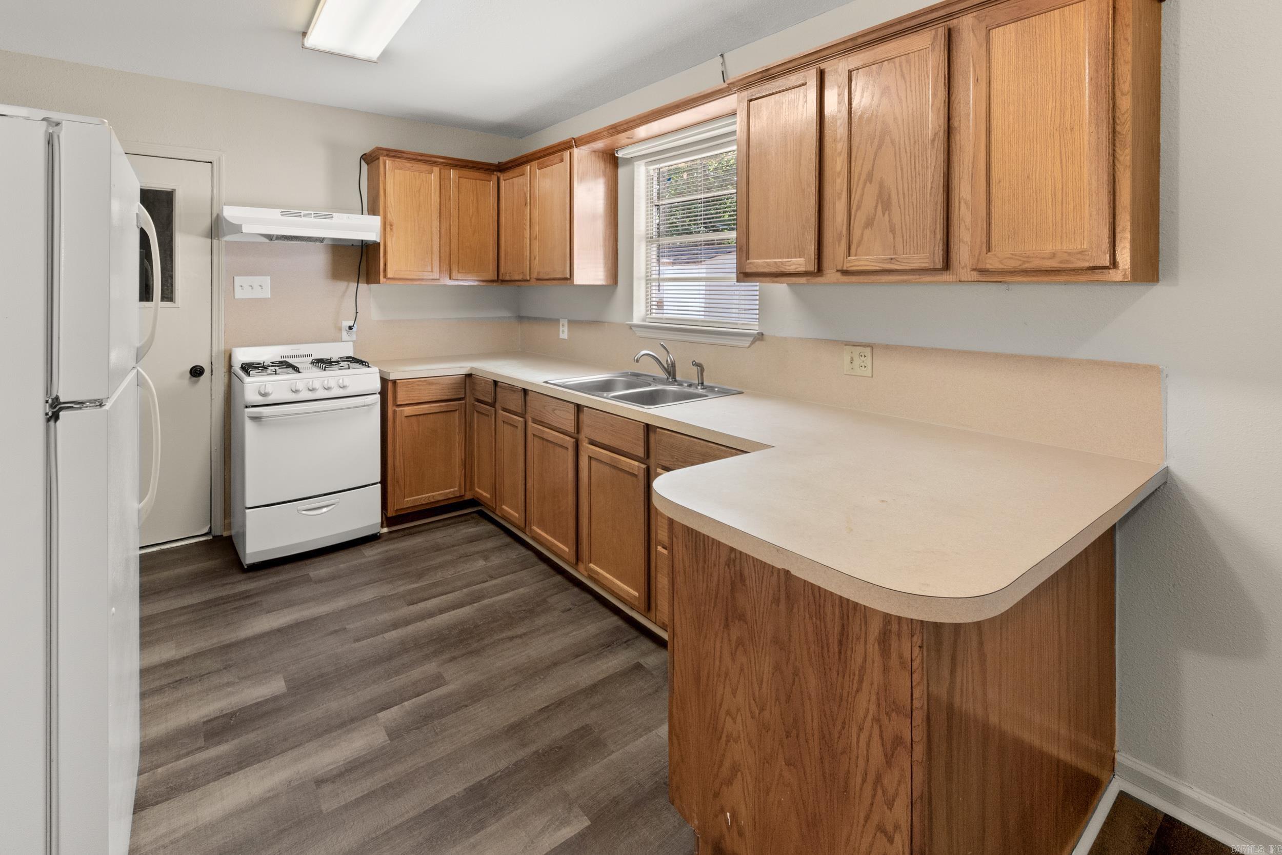 3n-13-22 - Commercial Lease