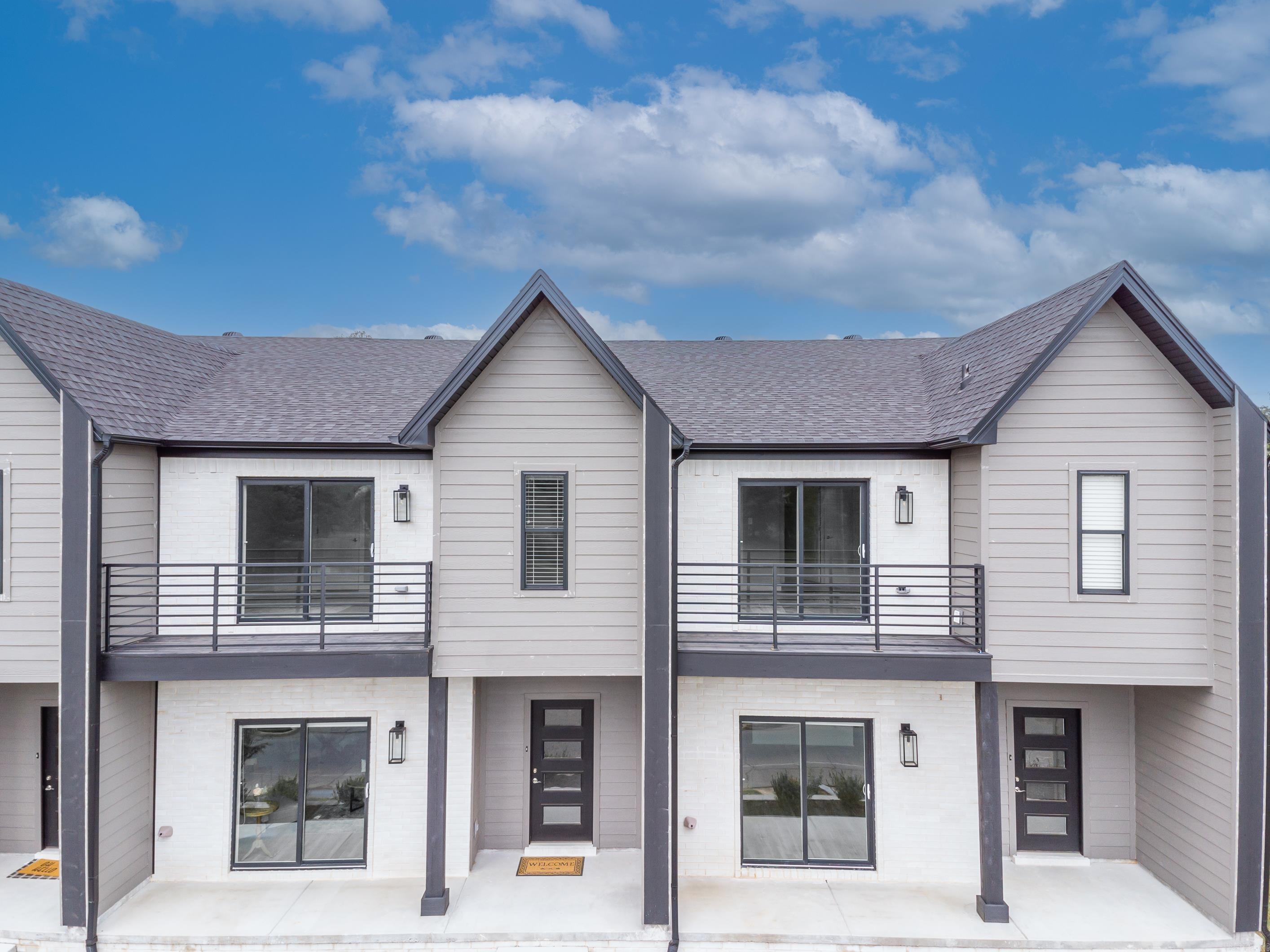 ISABELLE COURT - Residential