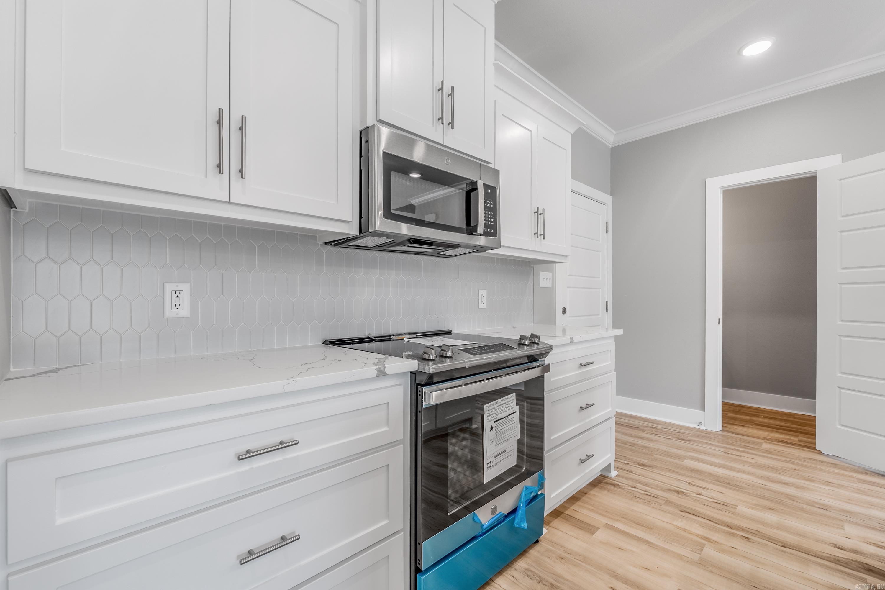ISABELLE COURT - Residential