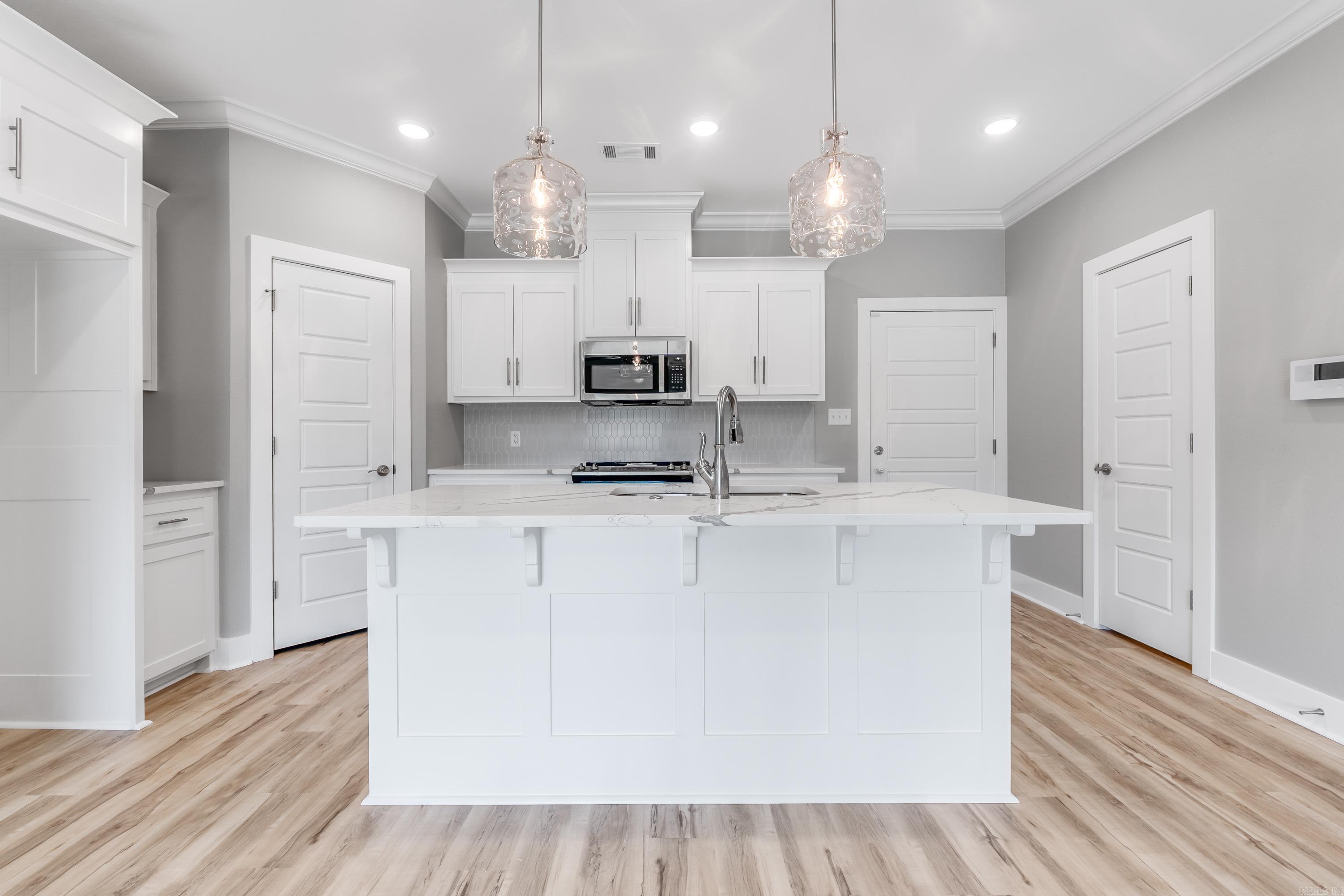ISABELLE COURT - Residential