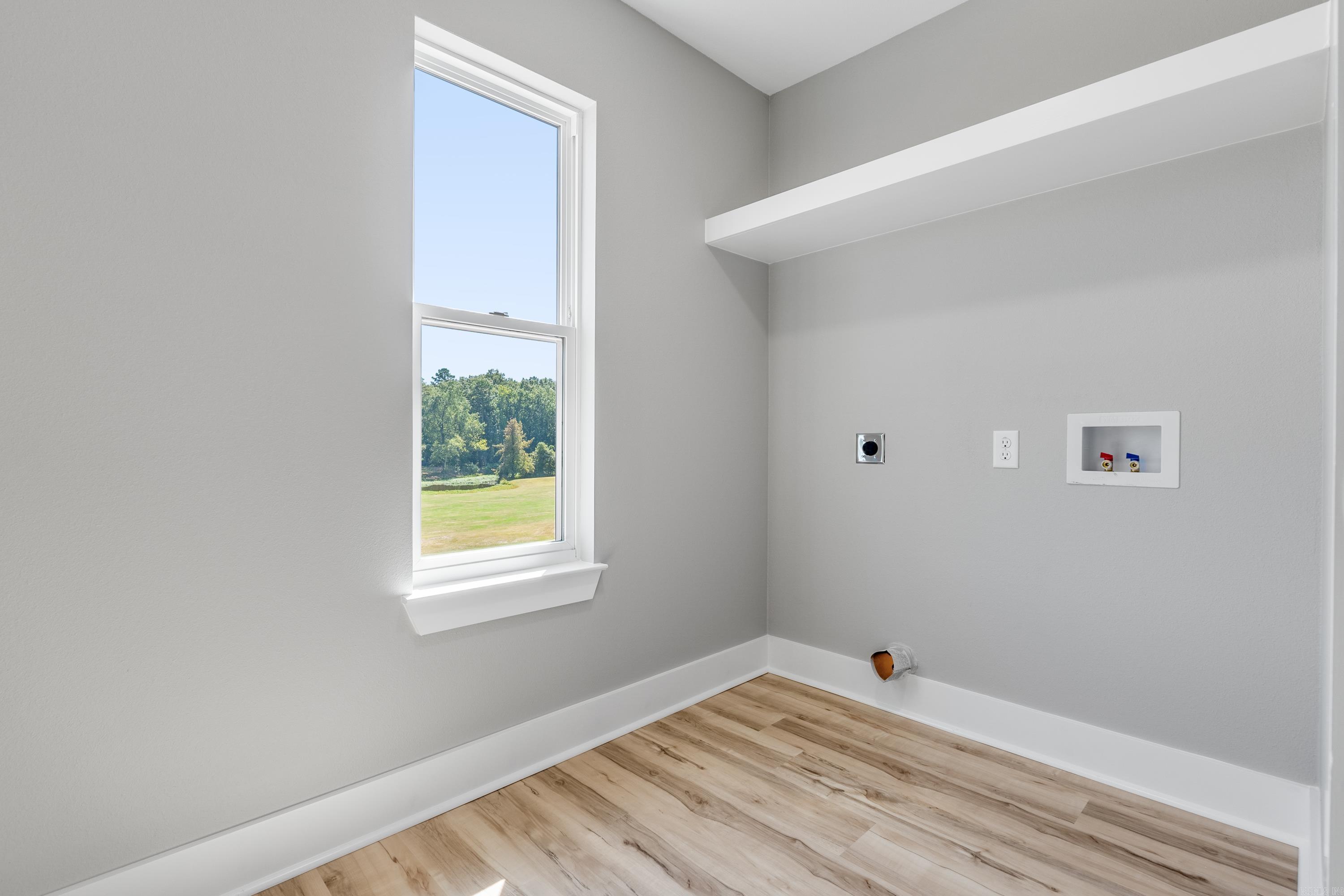 ISABELLE COURT - Residential