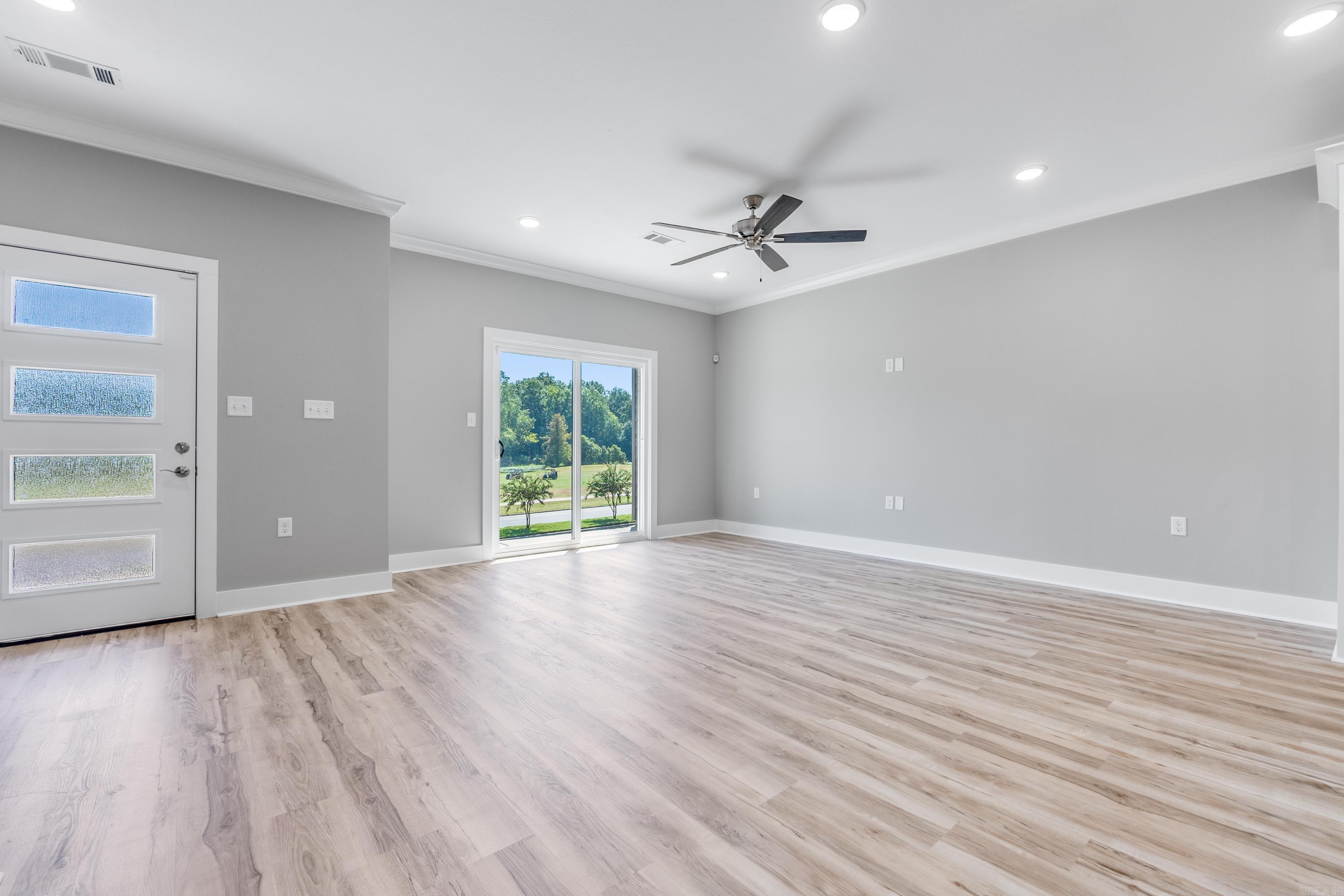 ISABELLE COURT - Residential