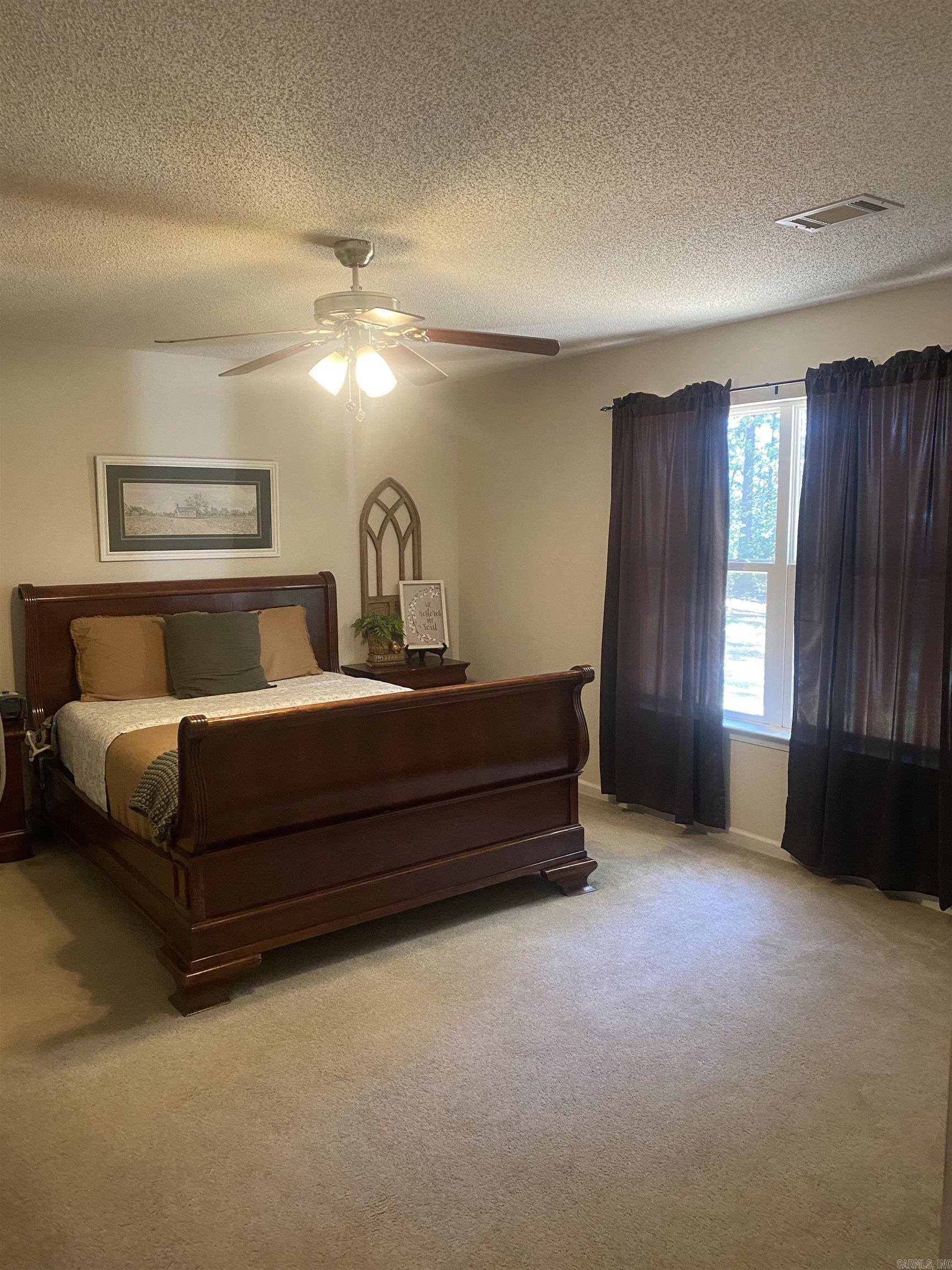 BREEZEWOOD ESTATES - Residential