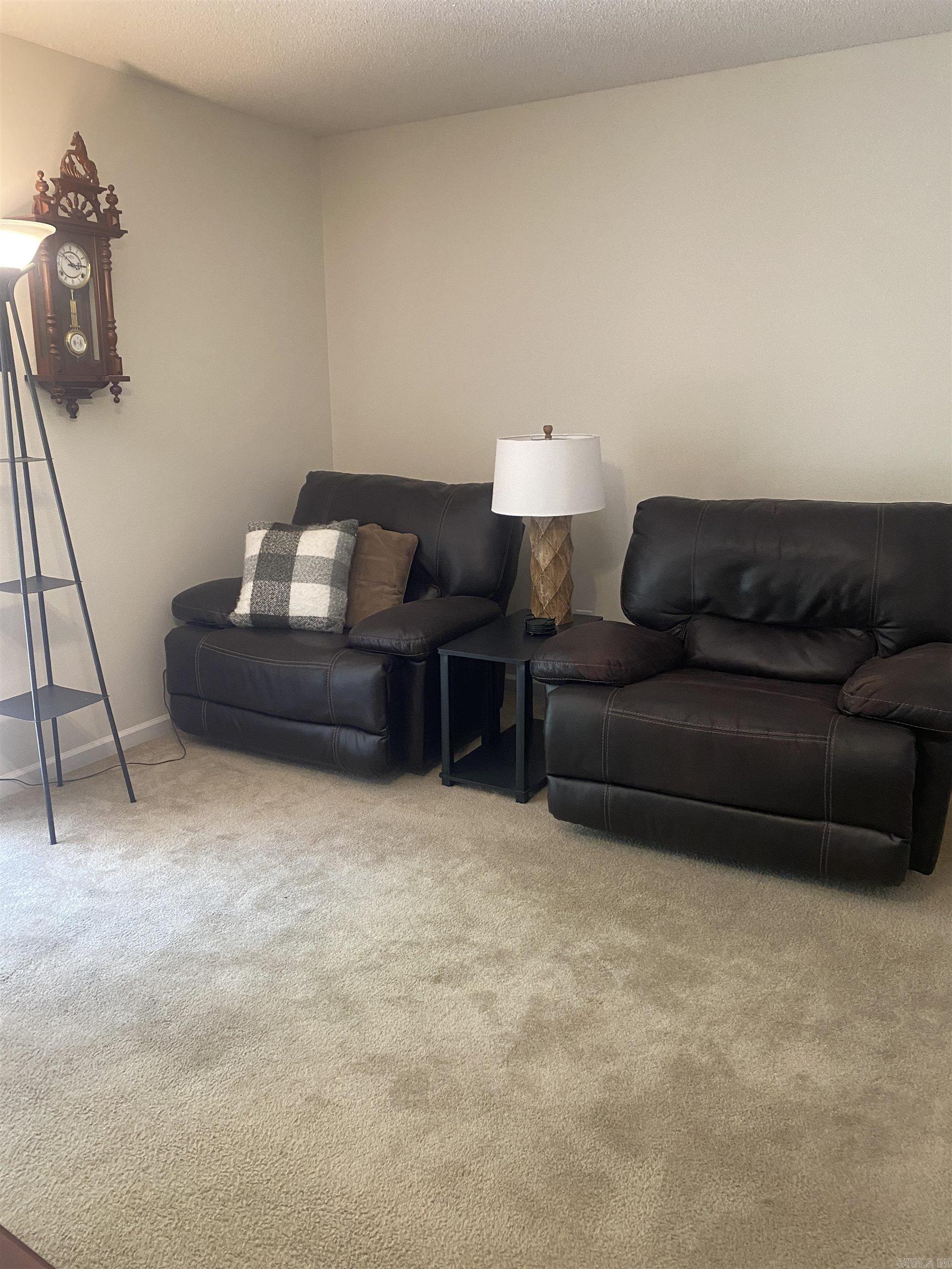 BREEZEWOOD ESTATES - Residential