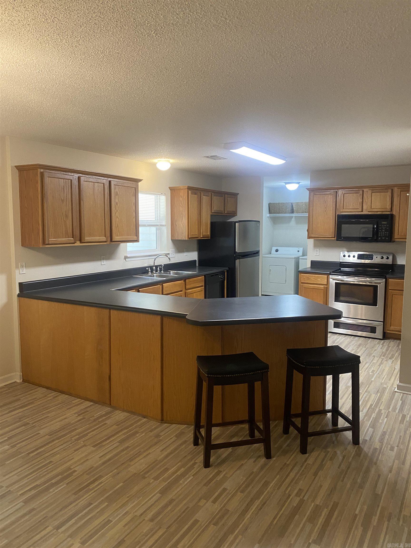 BREEZEWOOD ESTATES - Residential