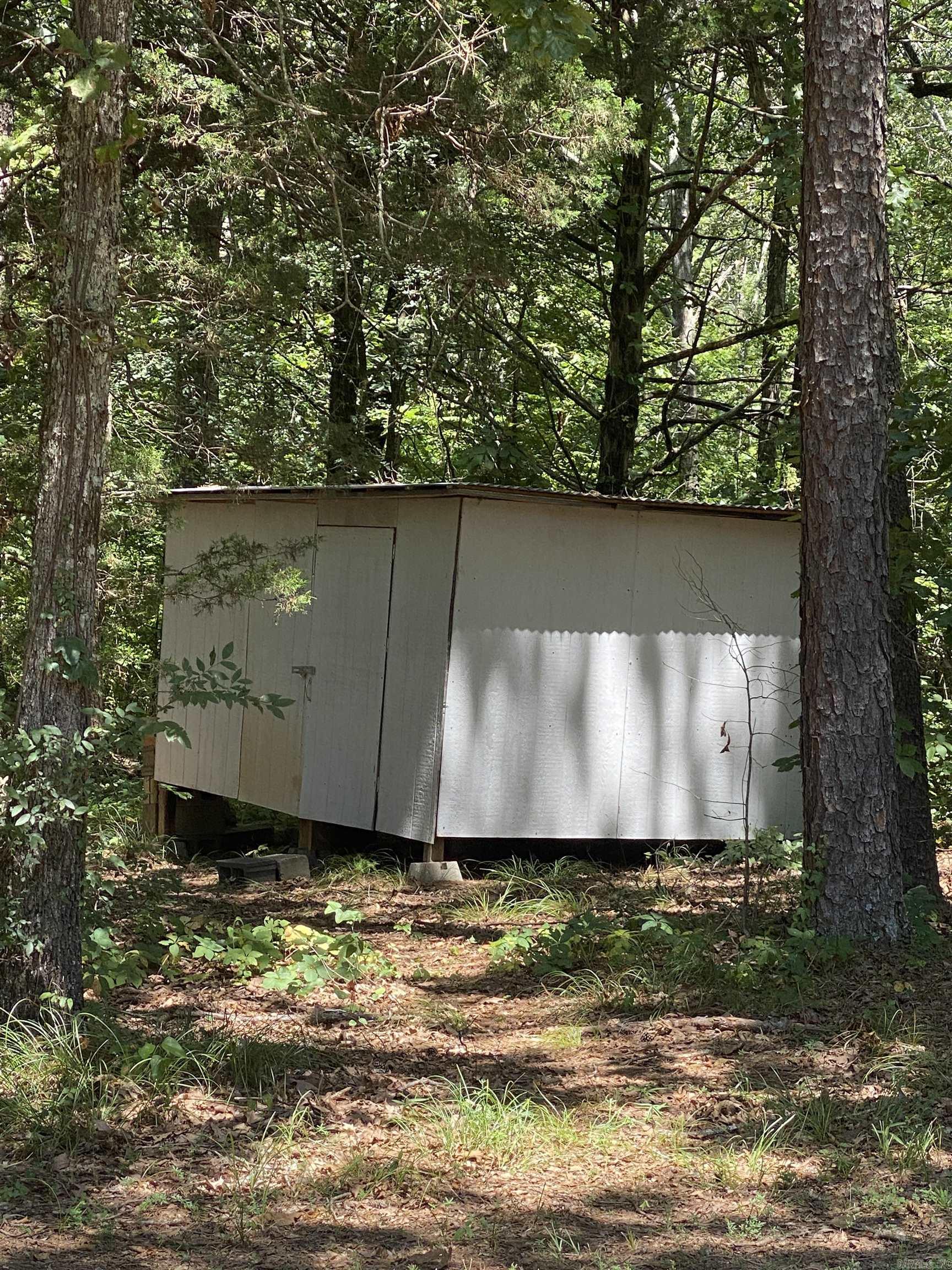 BREEZEWOOD ESTATES - Residential