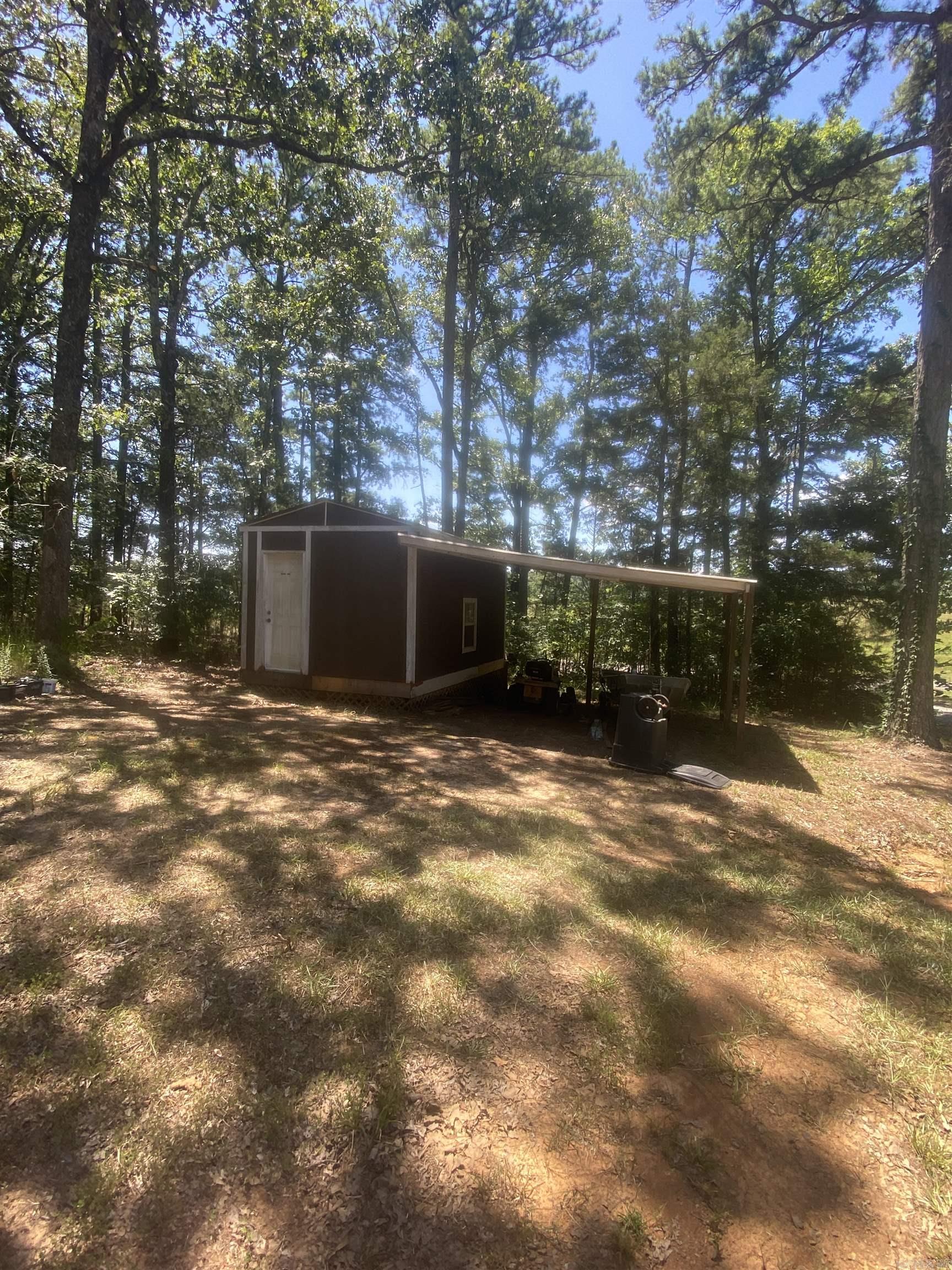 BREEZEWOOD ESTATES - Residential