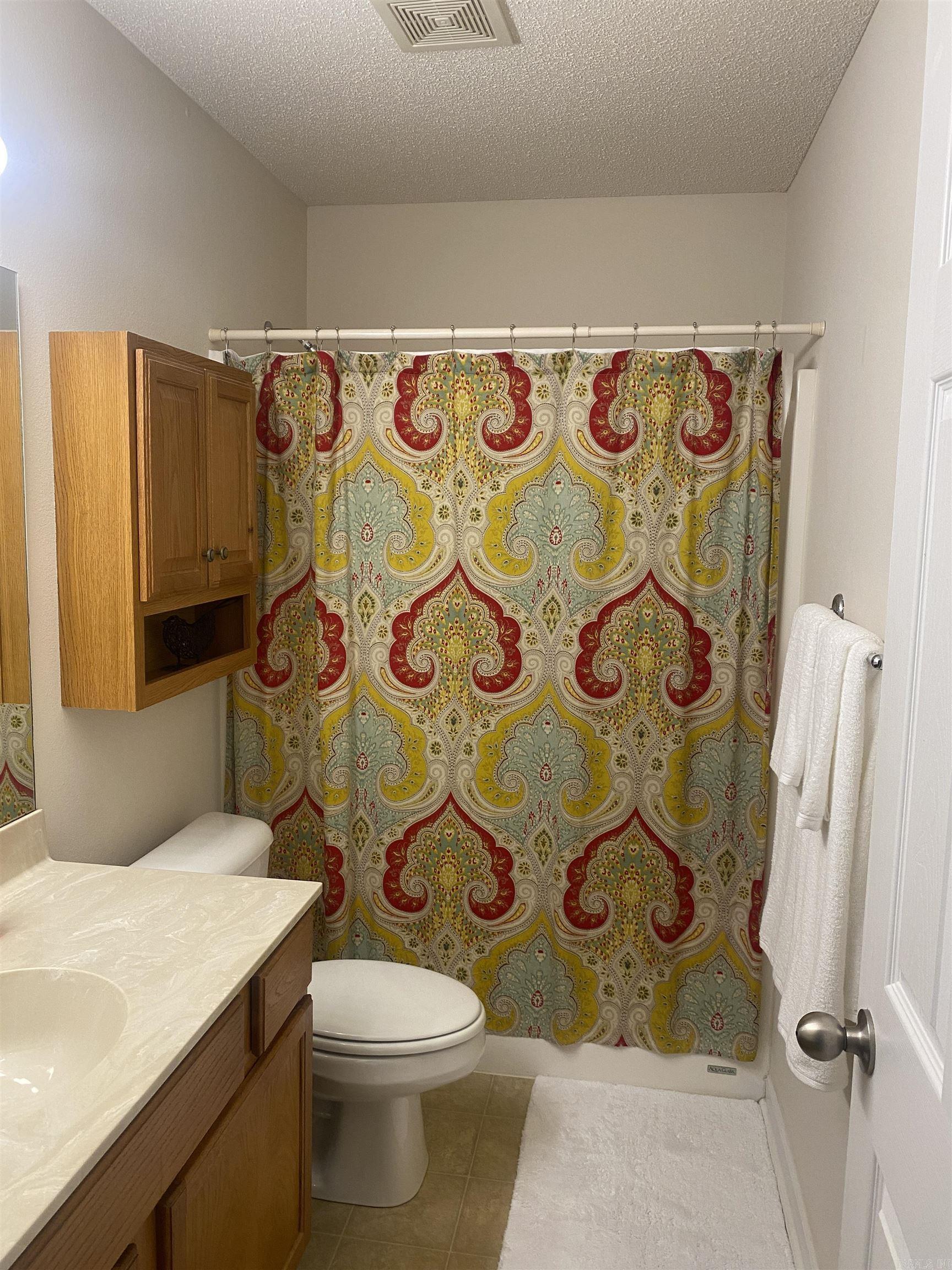 BREEZEWOOD ESTATES - Residential