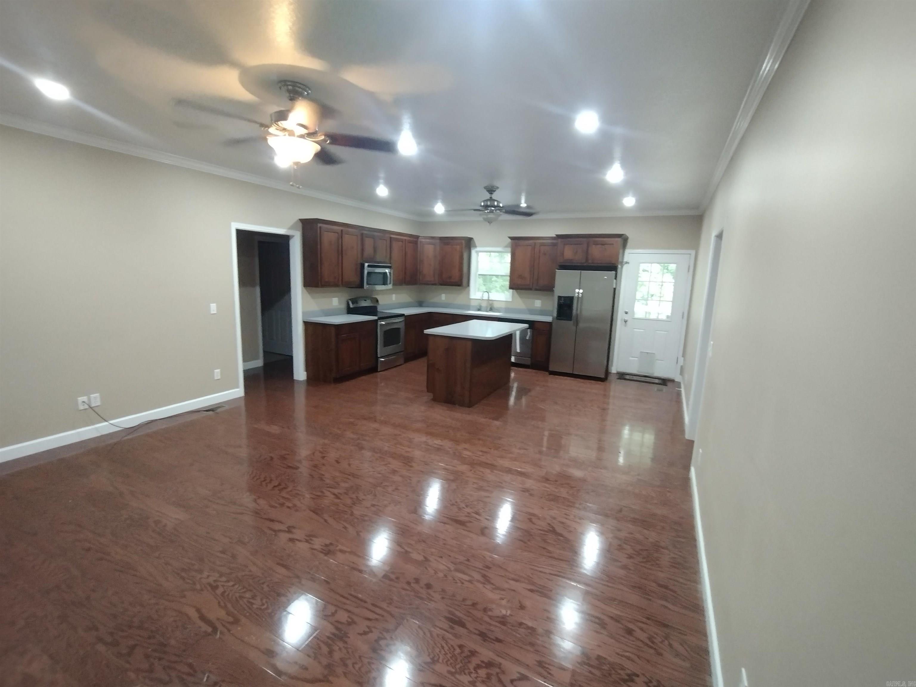 MITCHELL ESTATES - Residential