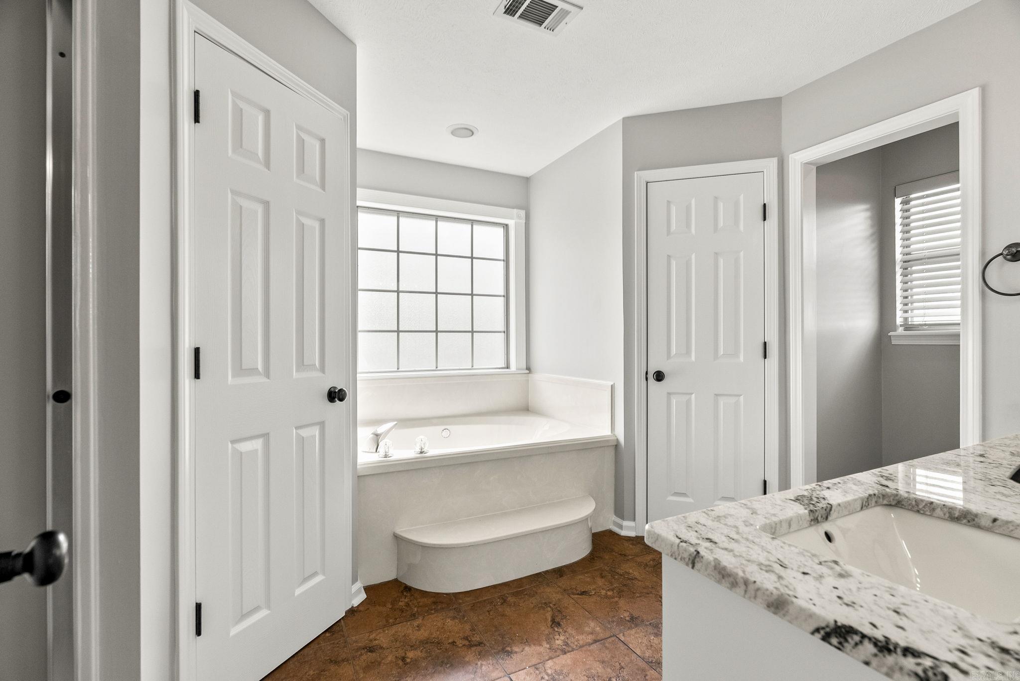 CUTTER RIDGE - Residential