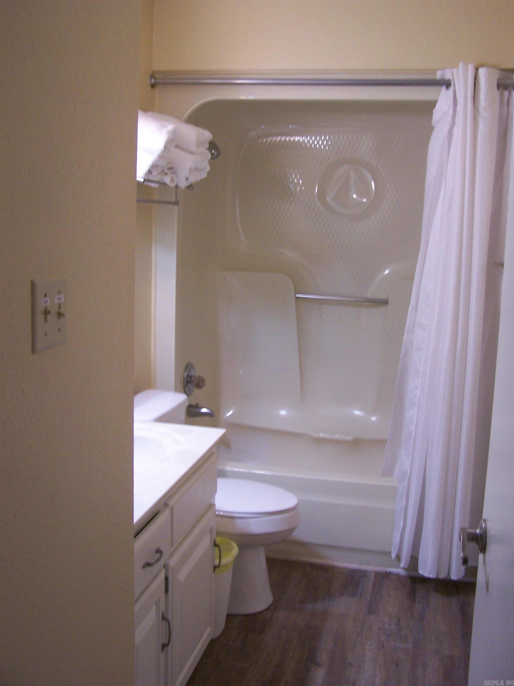 EMERALD ISLE HPR - Residential