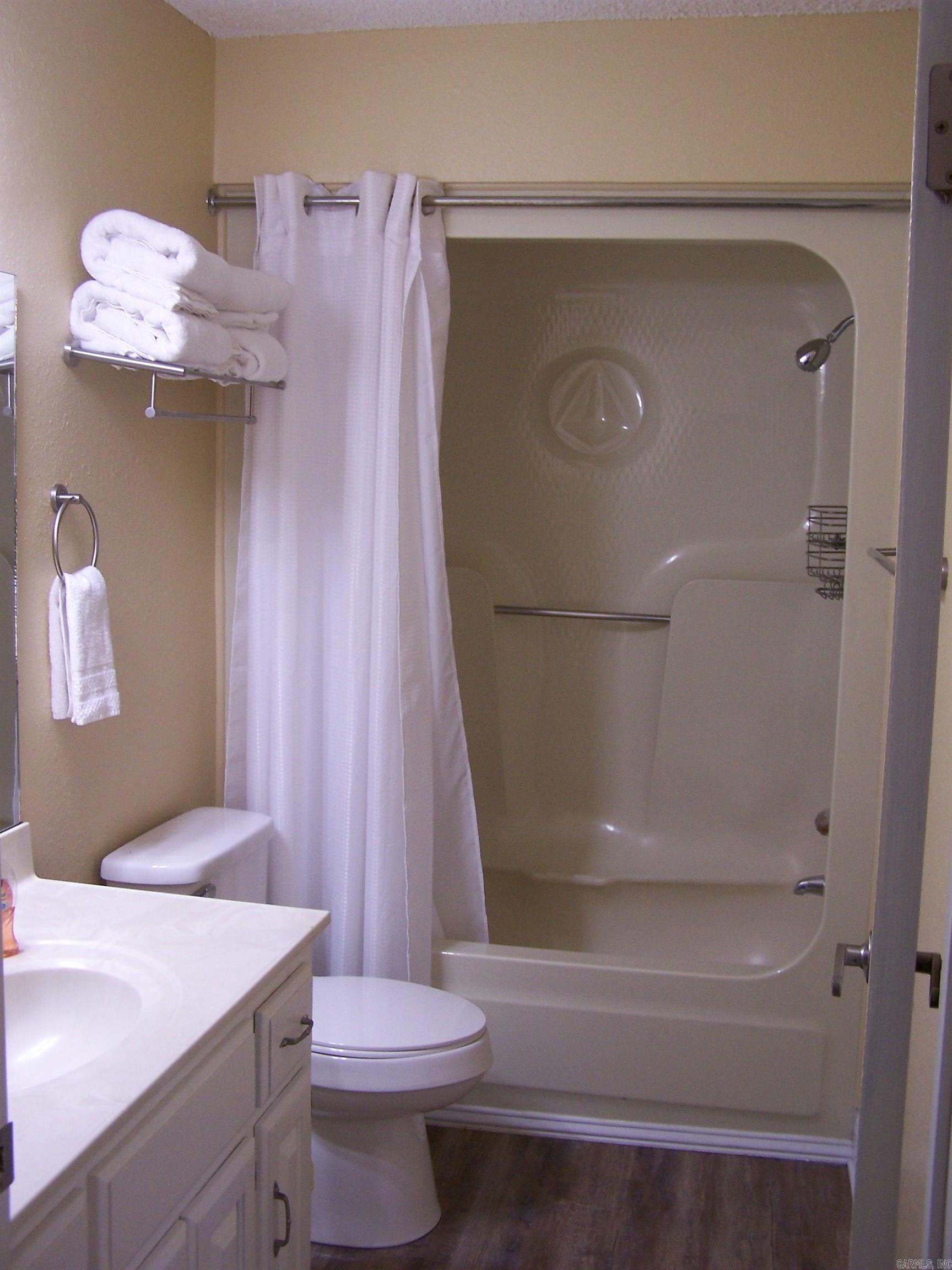 EMERALD ISLE HPR - Residential