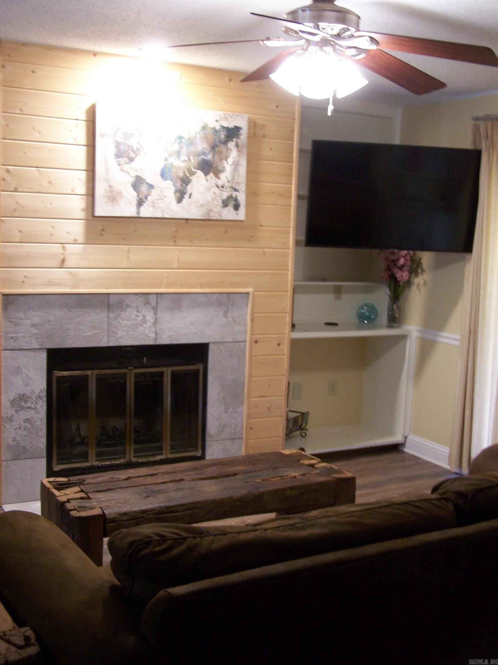 EMERALD ISLE HPR - Residential