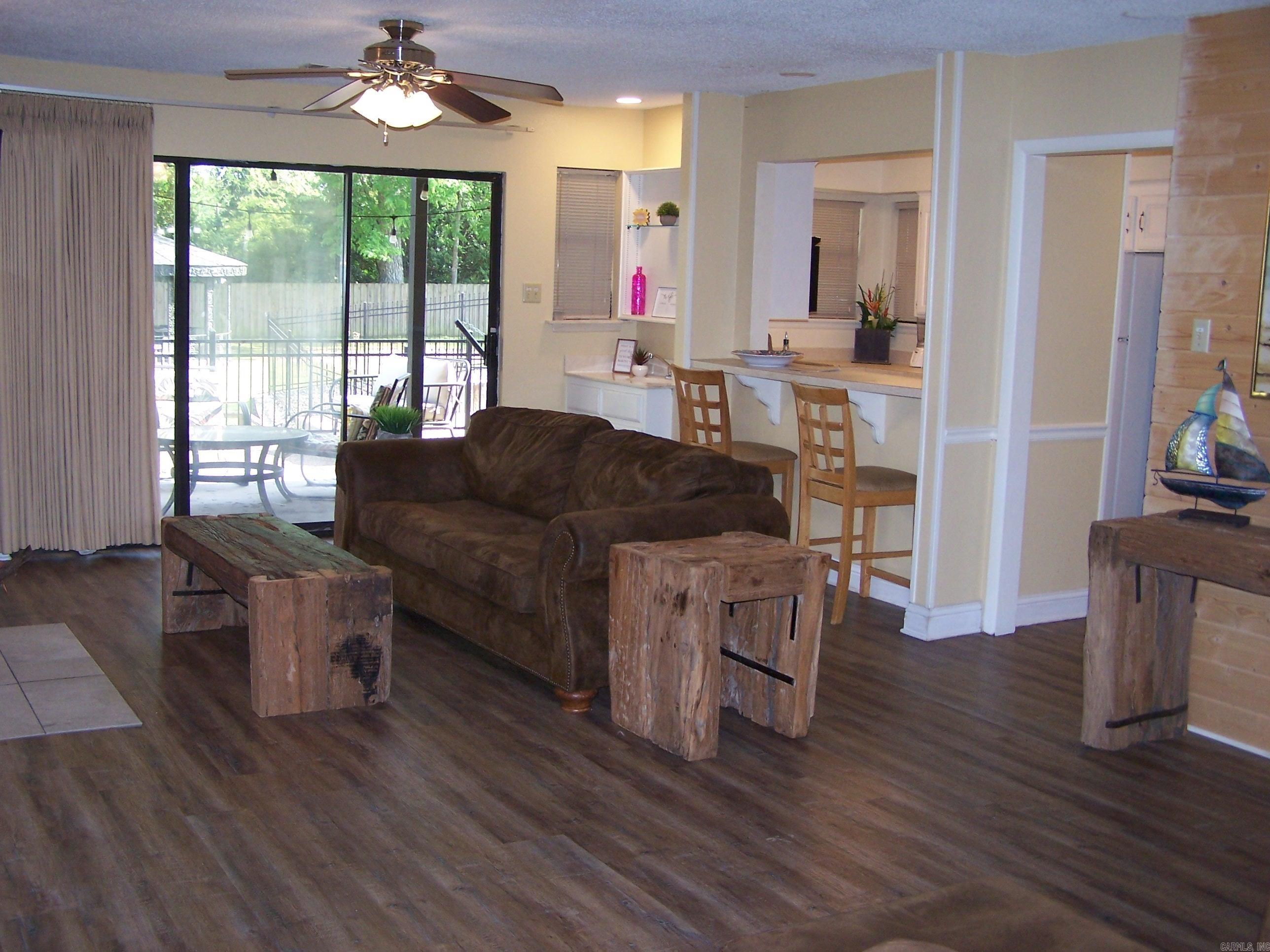 EMERALD ISLE HPR - Residential