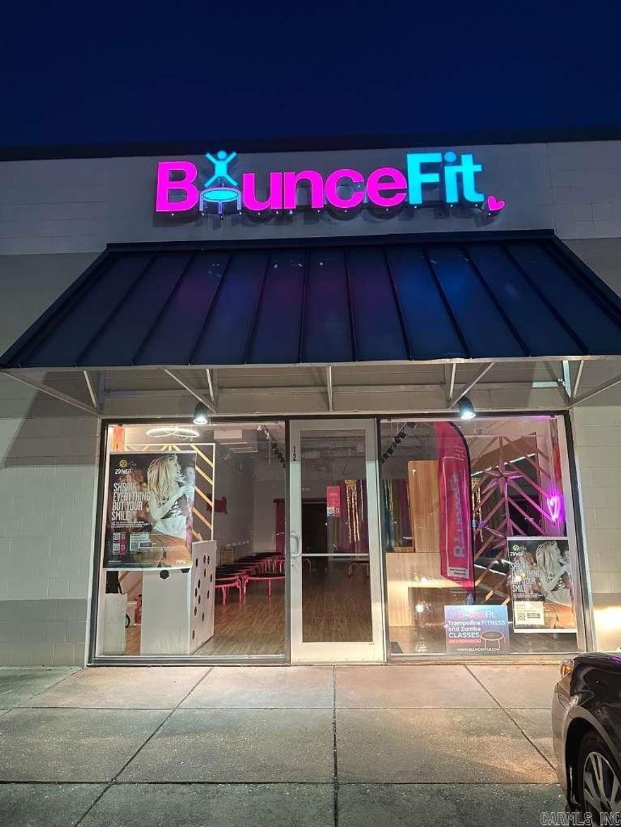 Now available for lease: a versatile commercial space currently operating as a fitness studio in the heart of Little Rock’s highly desirable West Little Rock corridor. This space offers excellent visibility, strong traffic counts, and proximity to established businesses—ideal for fitness, wellness, retail, medical, or professional use. Owner is willing to do a custom build-out for the right tenant. 484-358-8894