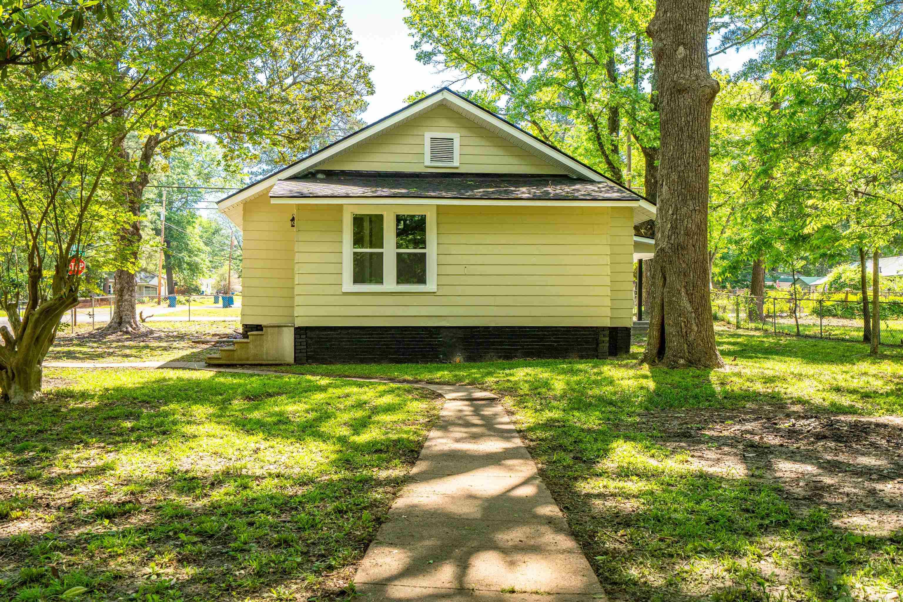 EASTWOOD - Residential