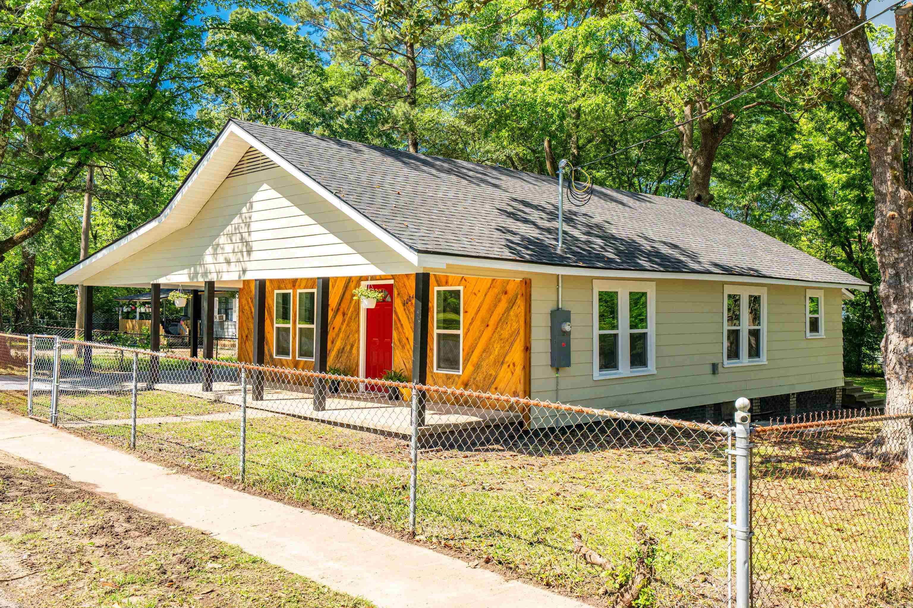 EASTWOOD - Residential