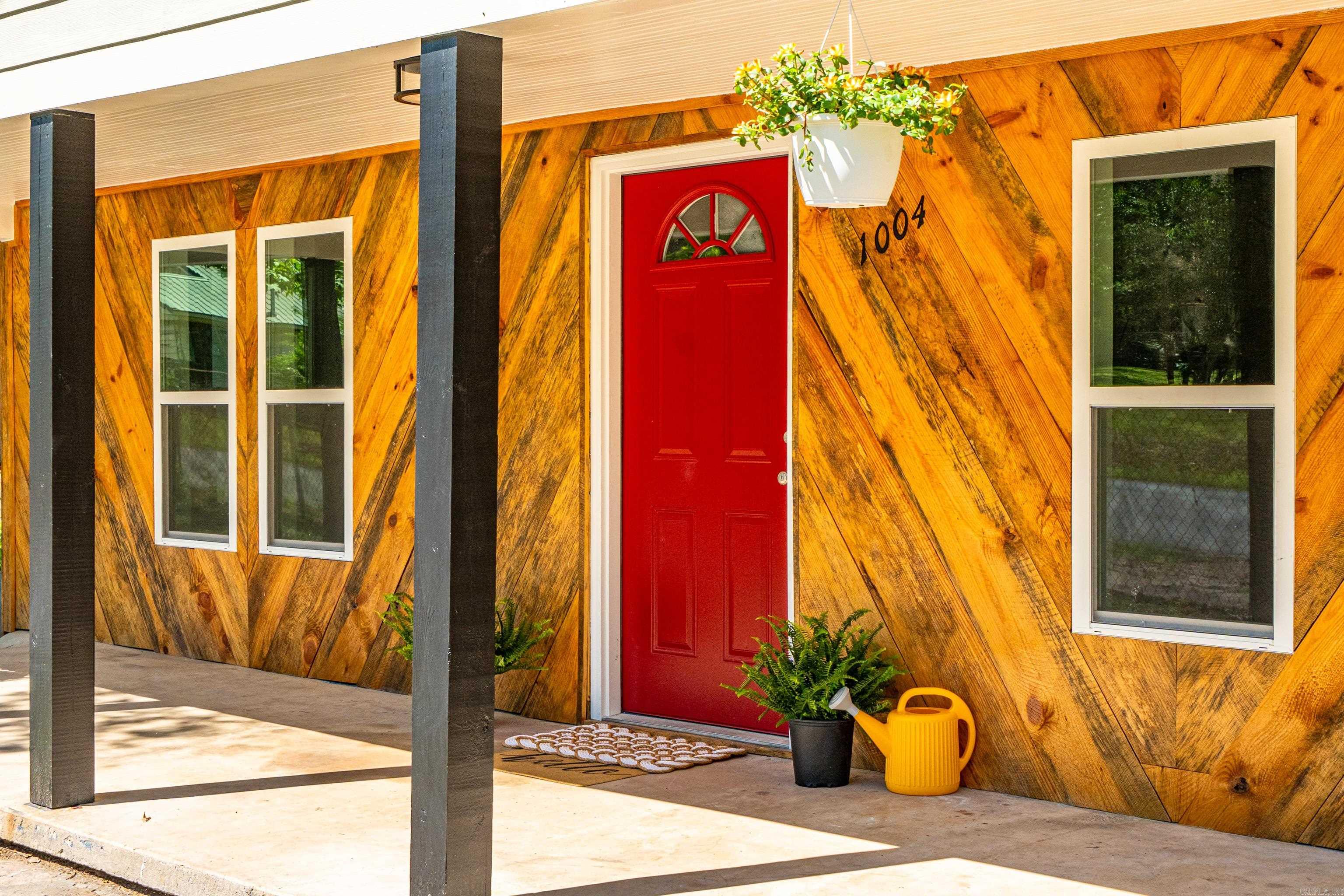 EASTWOOD - Residential