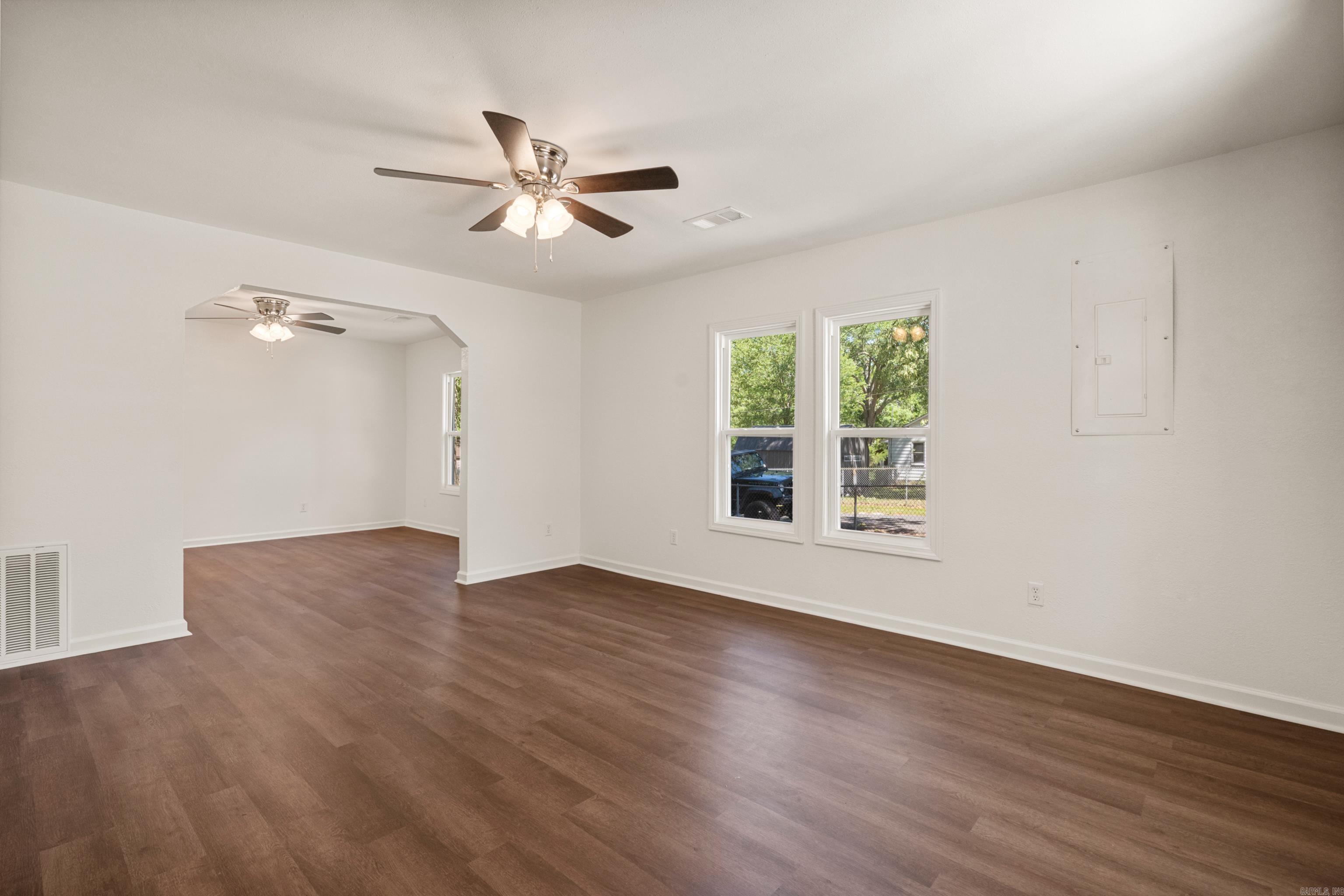 EASTWOOD - Residential