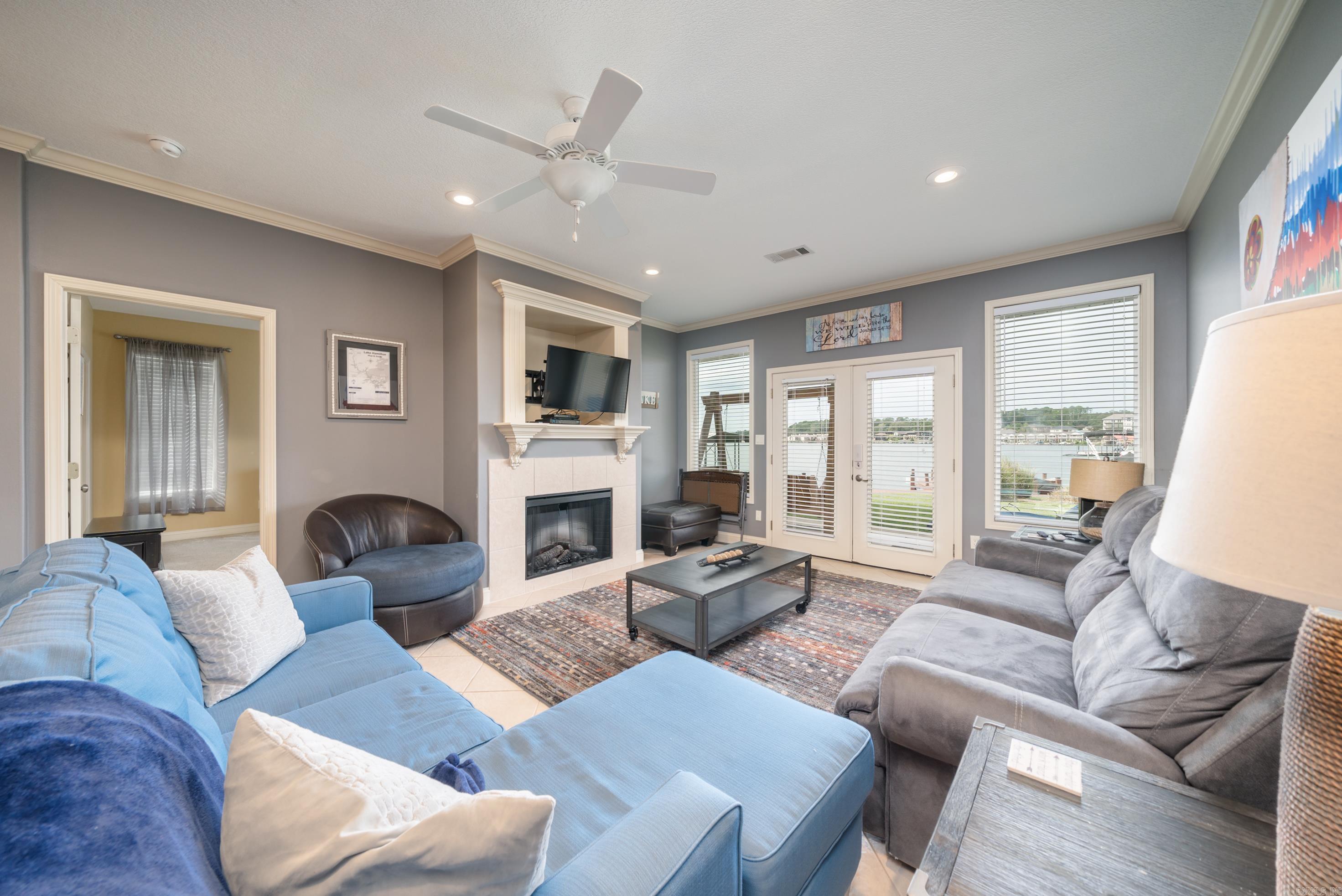 CATALINA COVE HPR - Residential