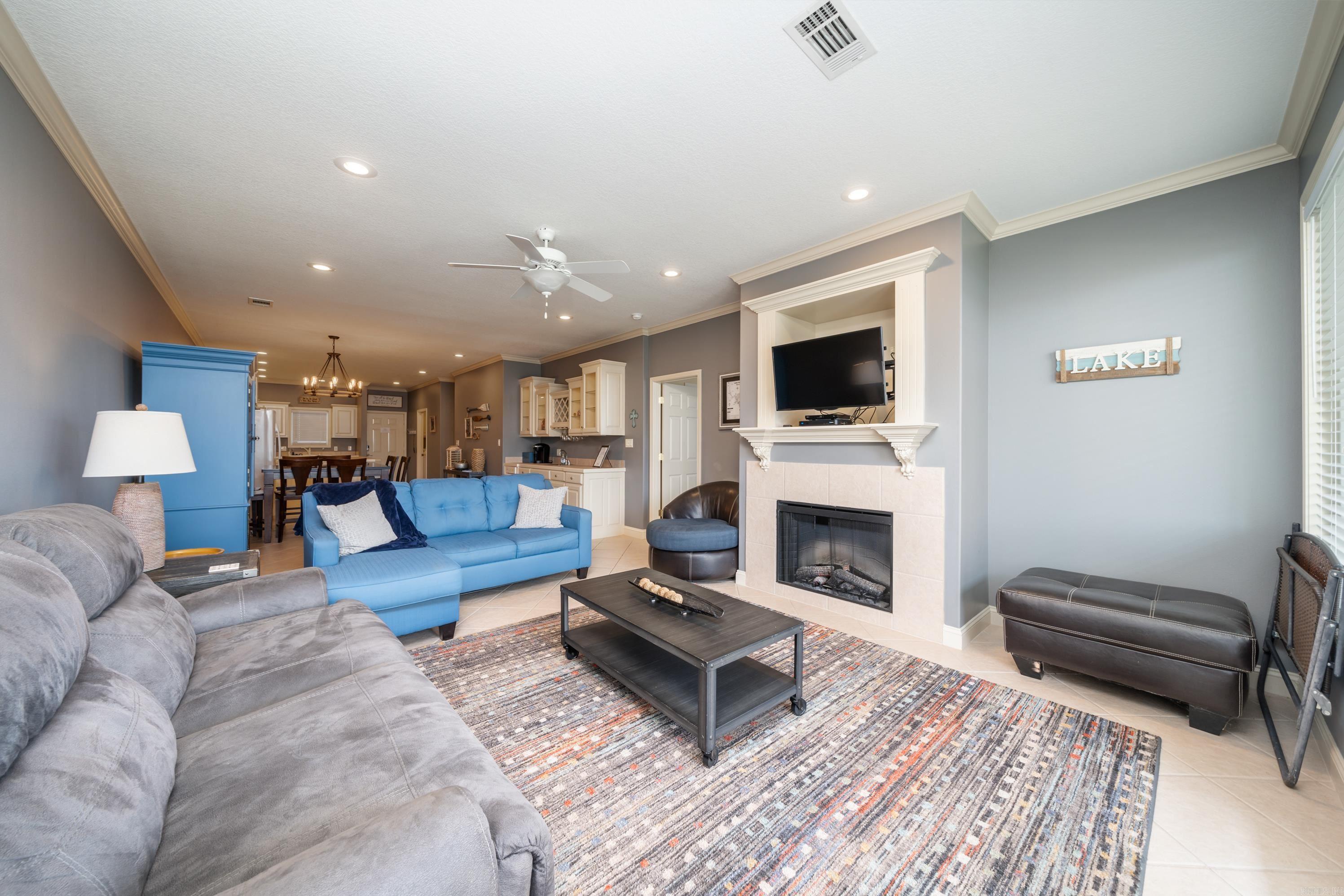 CATALINA COVE HPR - Residential