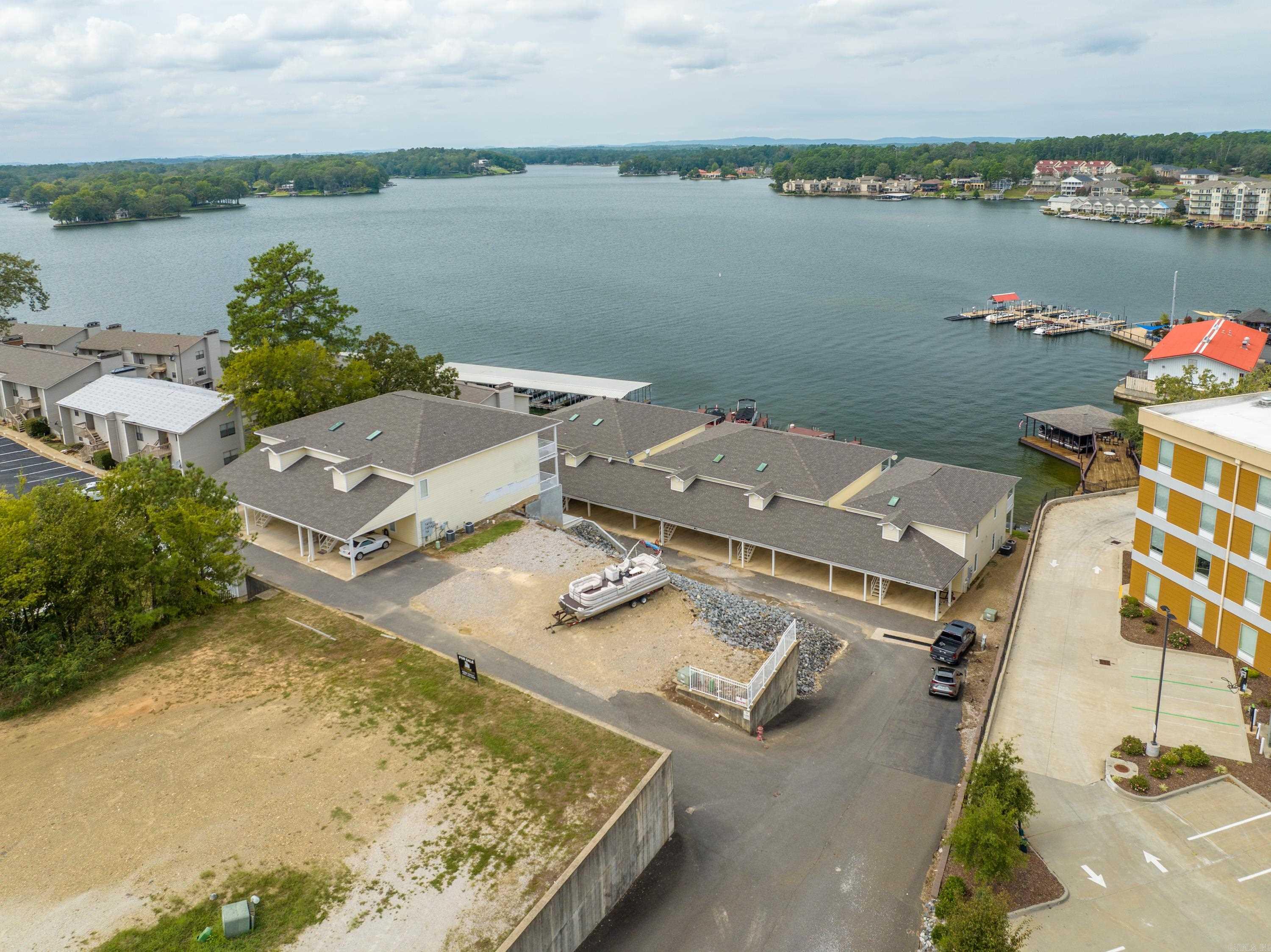 CATALINA COVE HPR - Residential