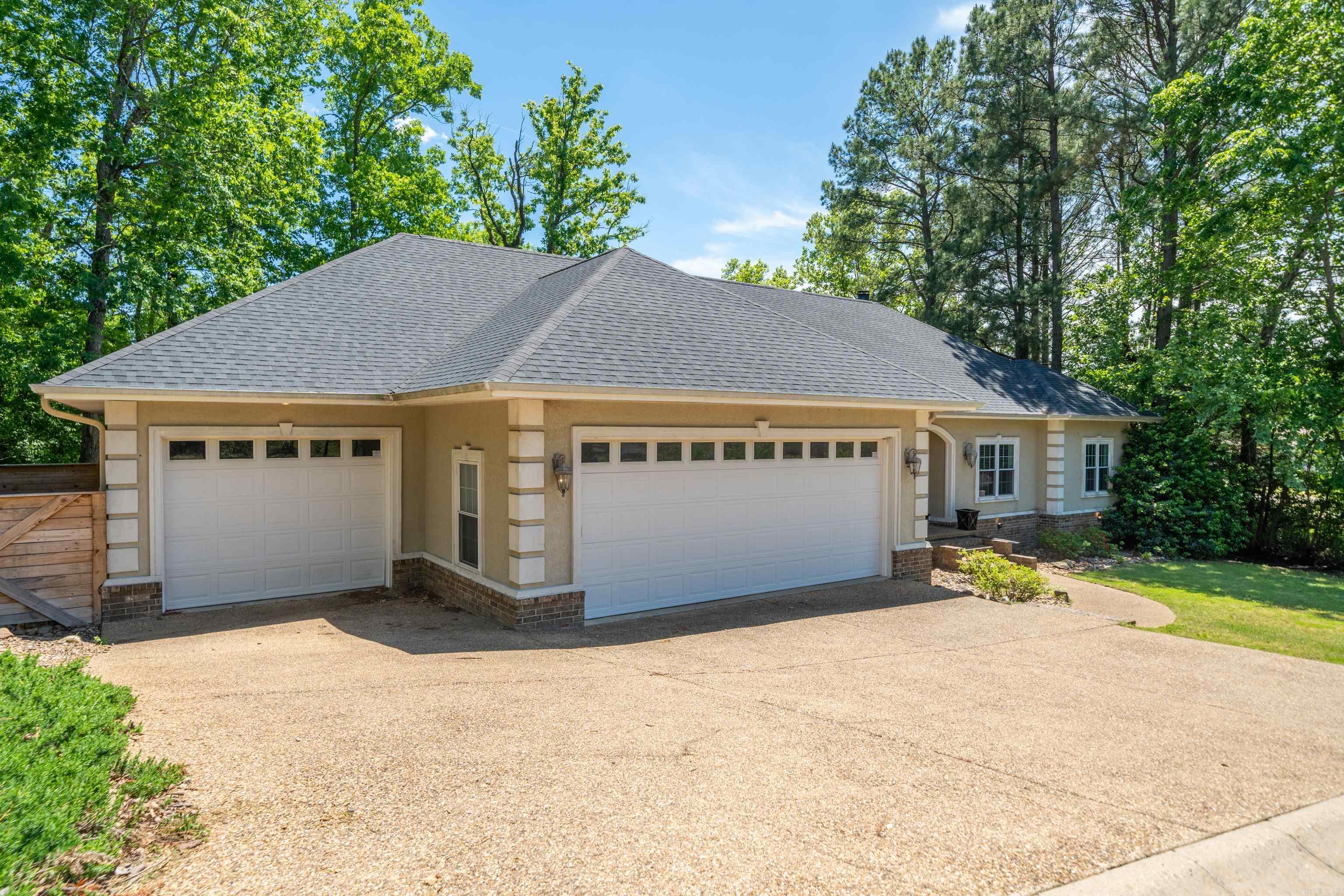 The Oaks - Residential