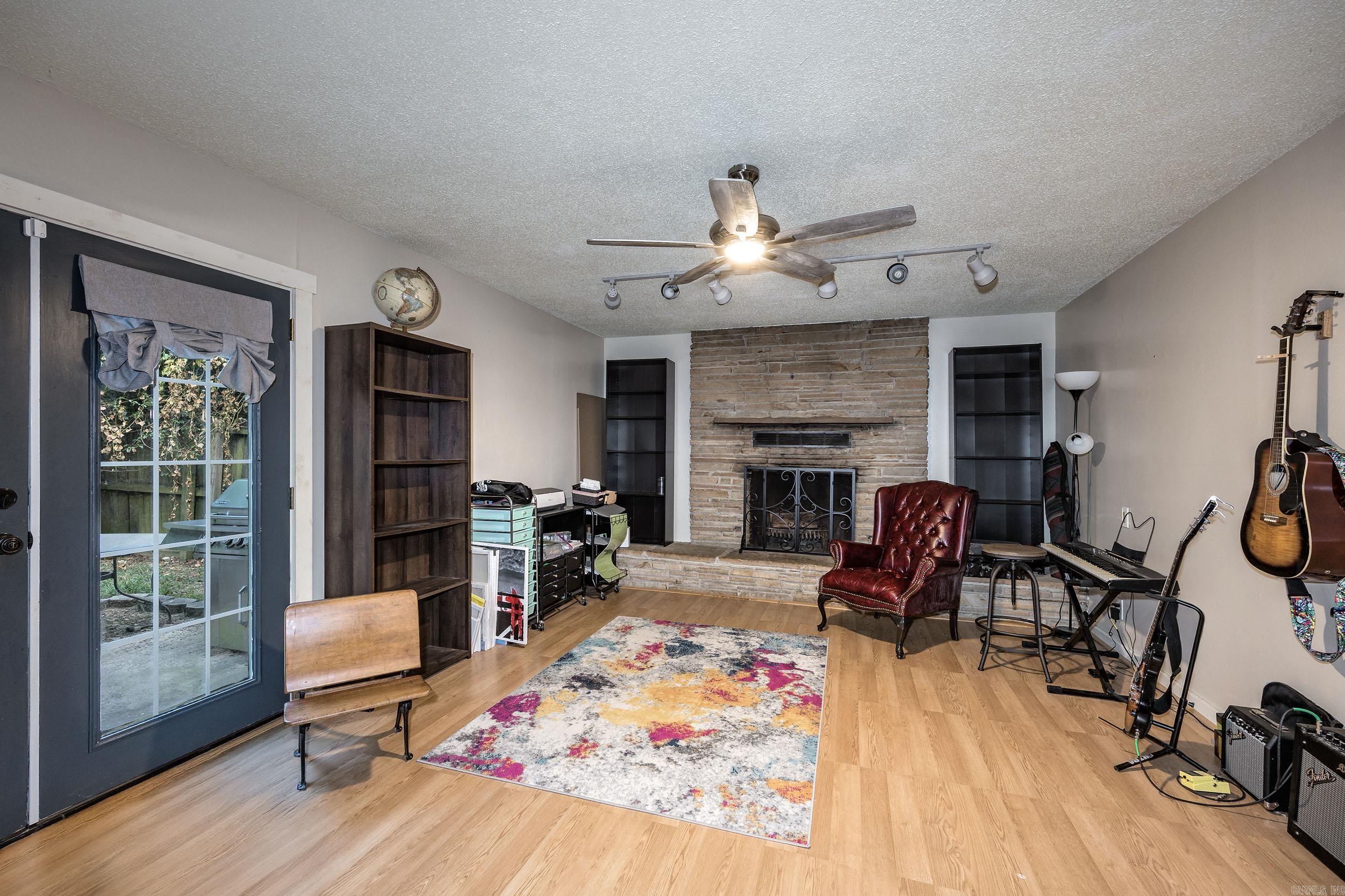 WALTON HEIGHTS - Residential