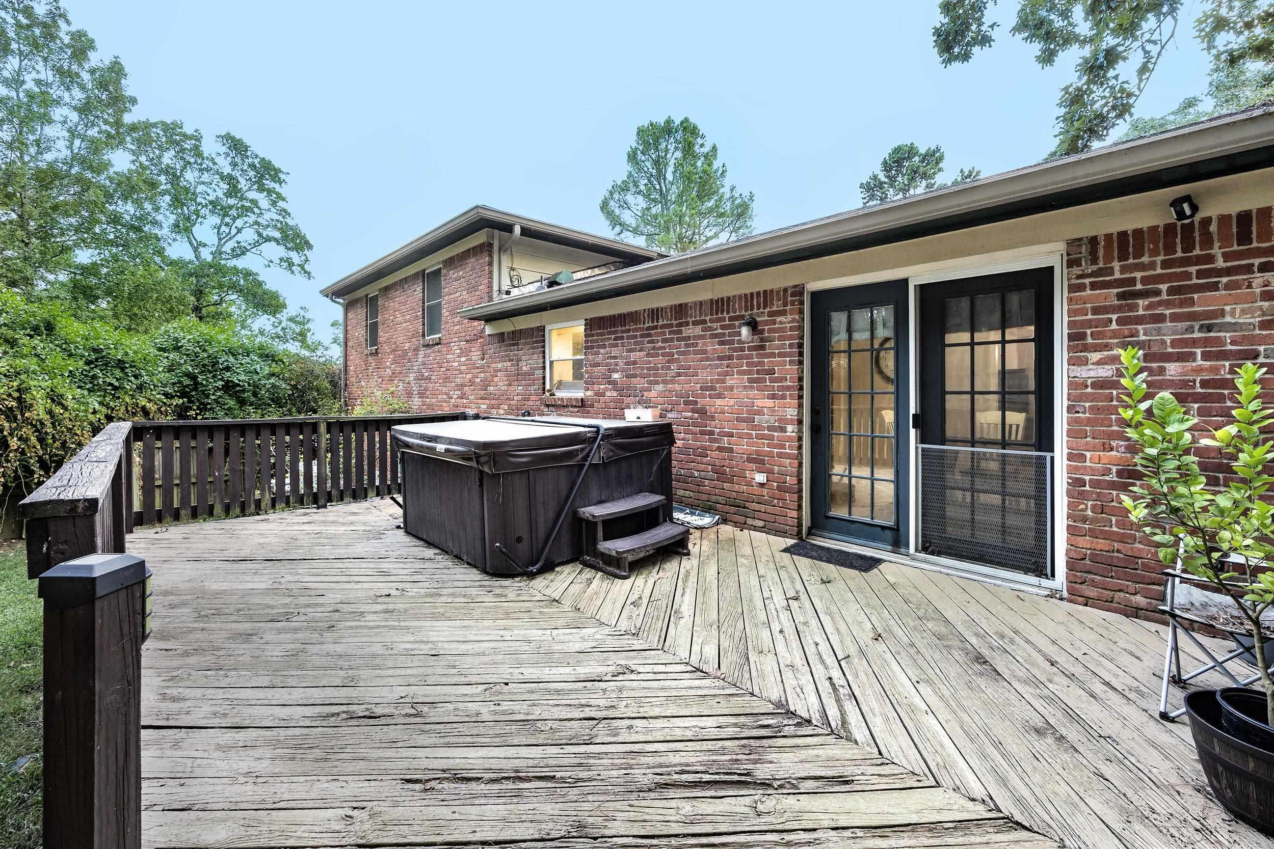 WALTON HEIGHTS - Residential