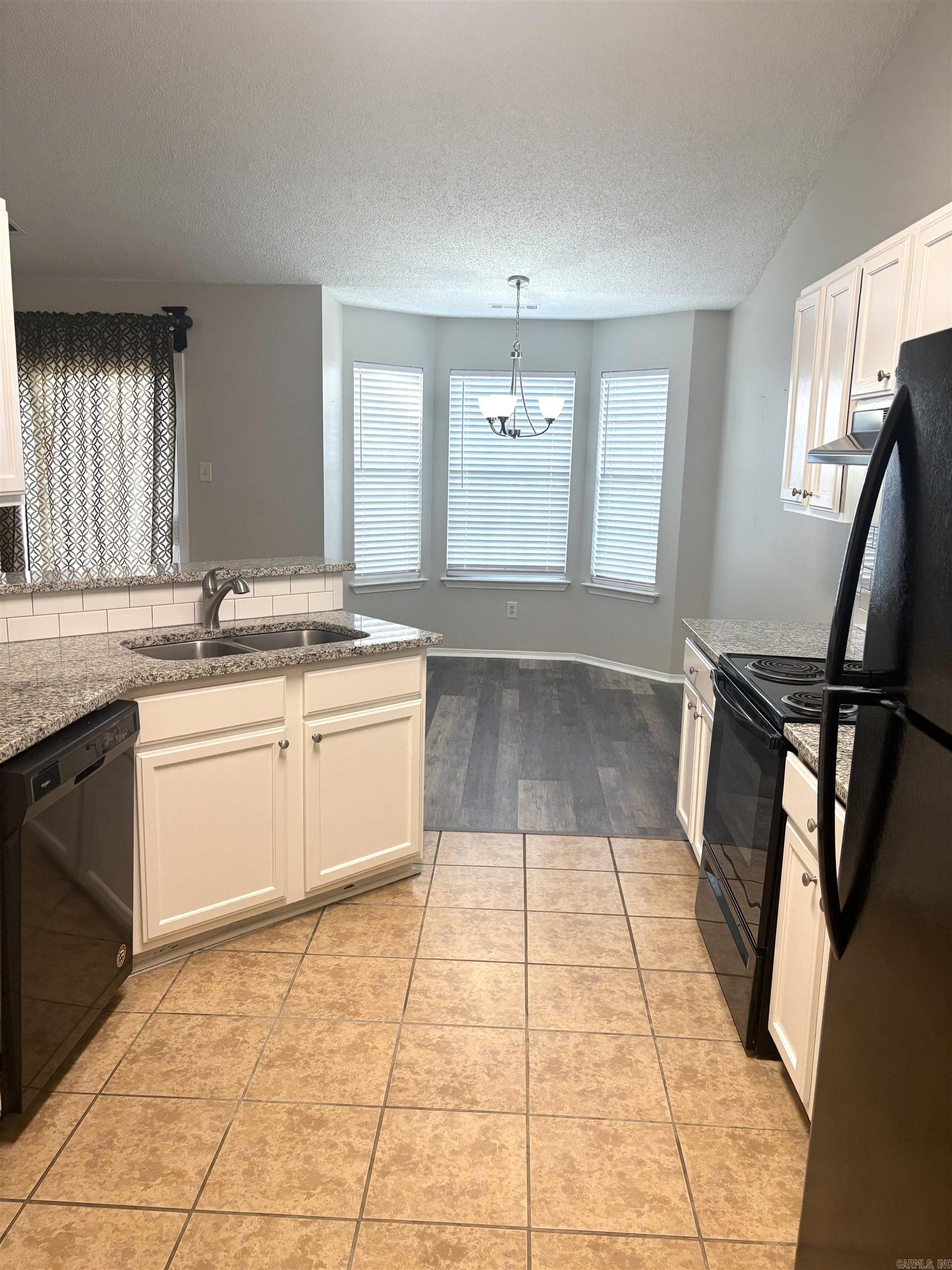 MEADOW RIDGE ADDN - Residential