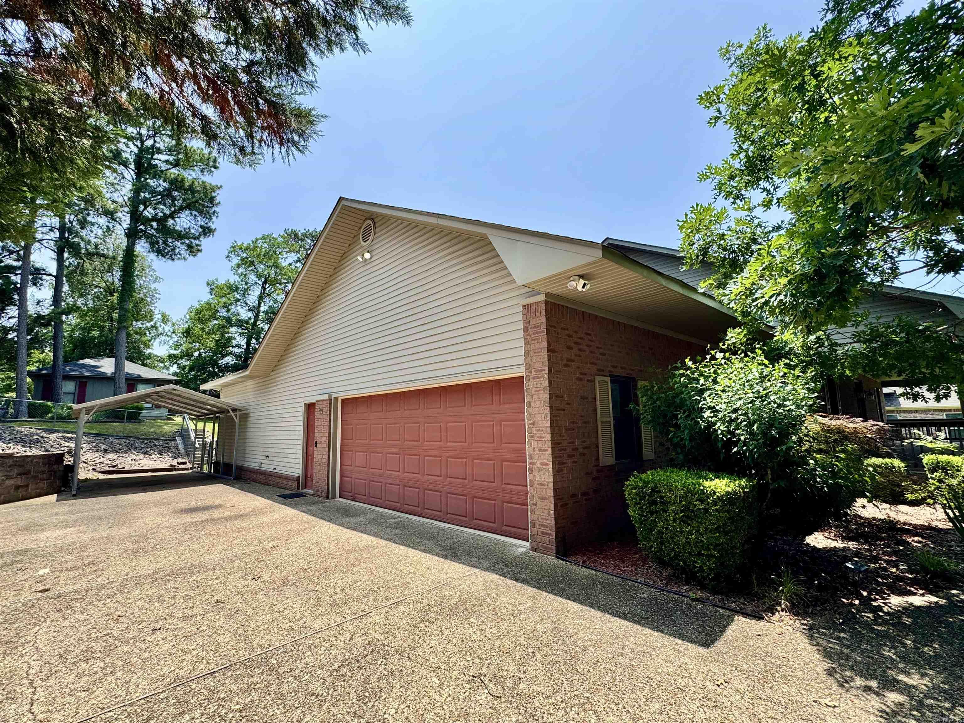 Lake View - Residential