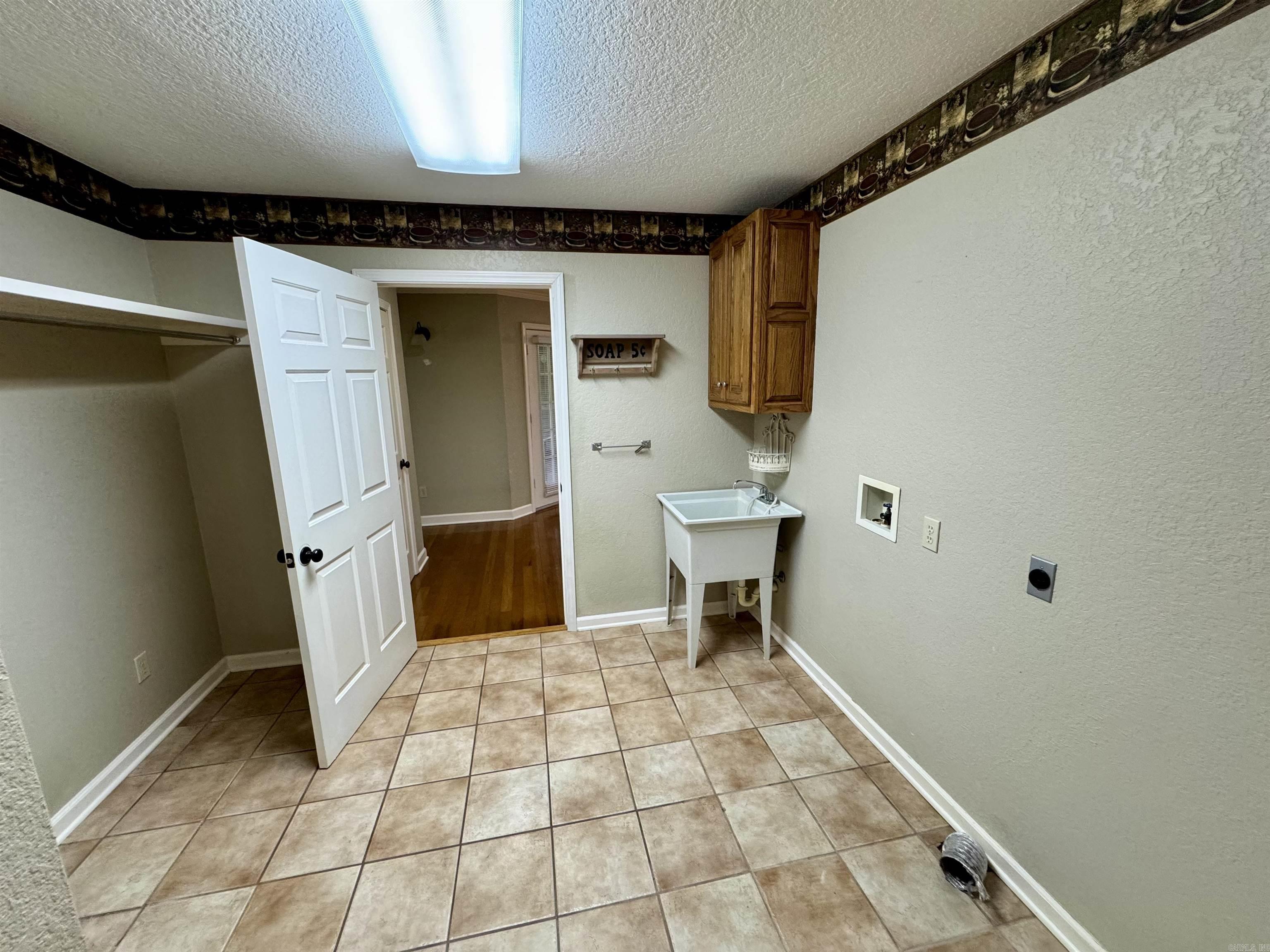 Lake View - Residential