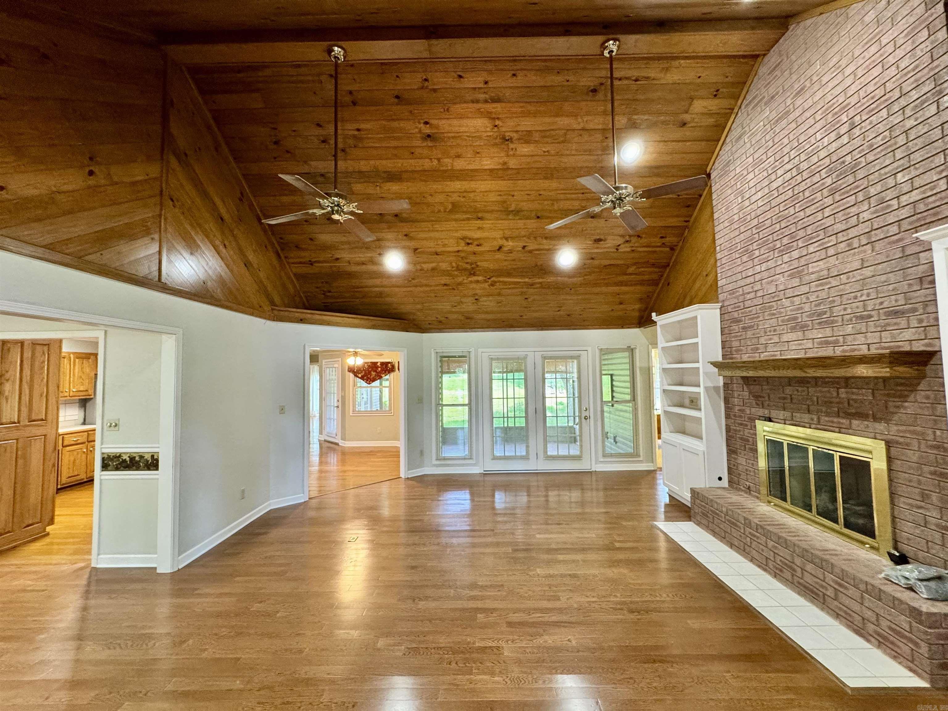 Lake View - Residential