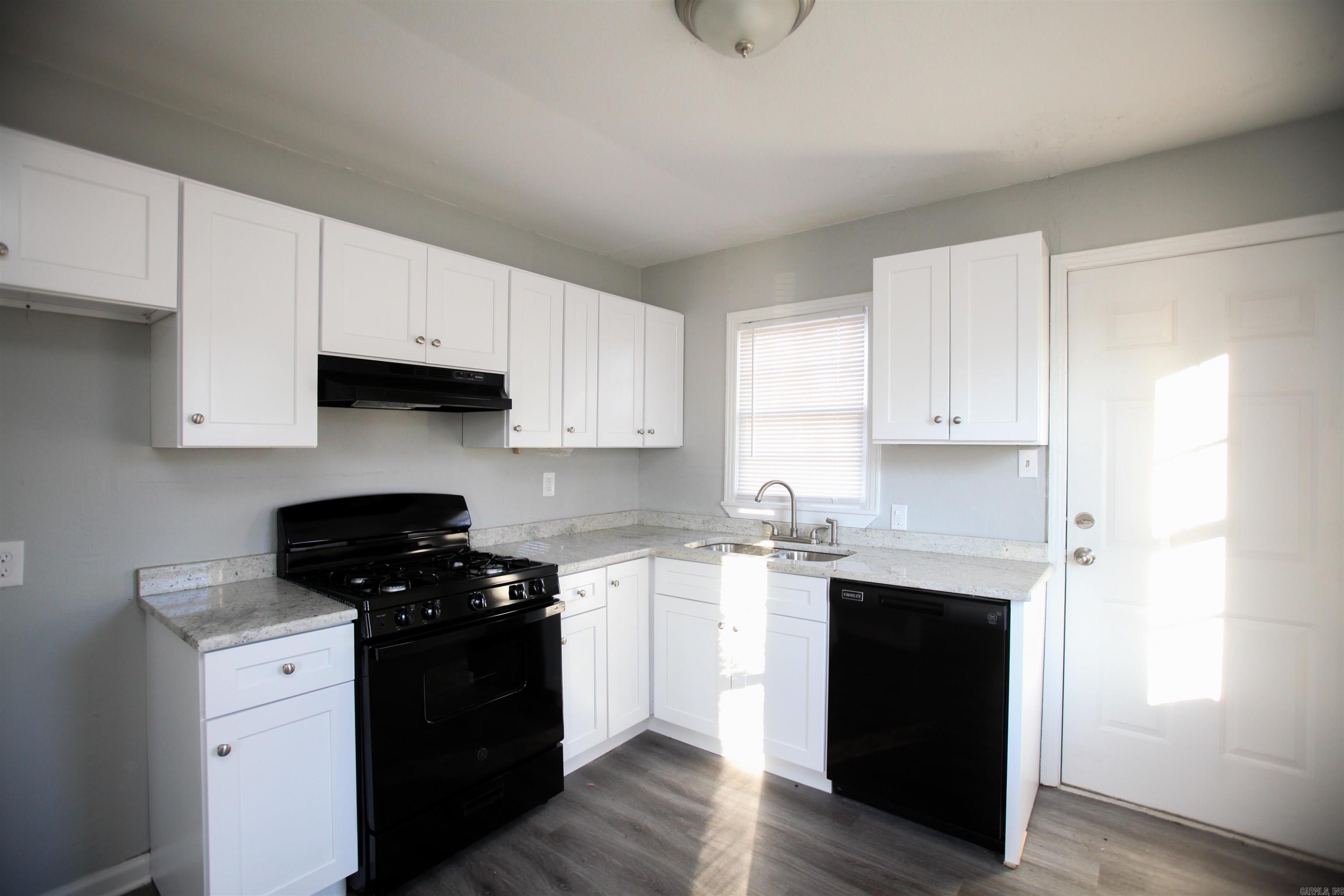 Barrow John - Residential Lease