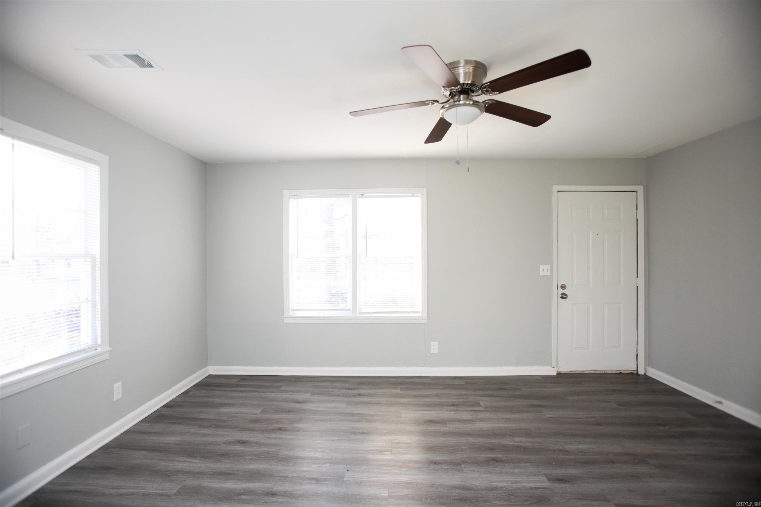 Barrow John - Residential Lease