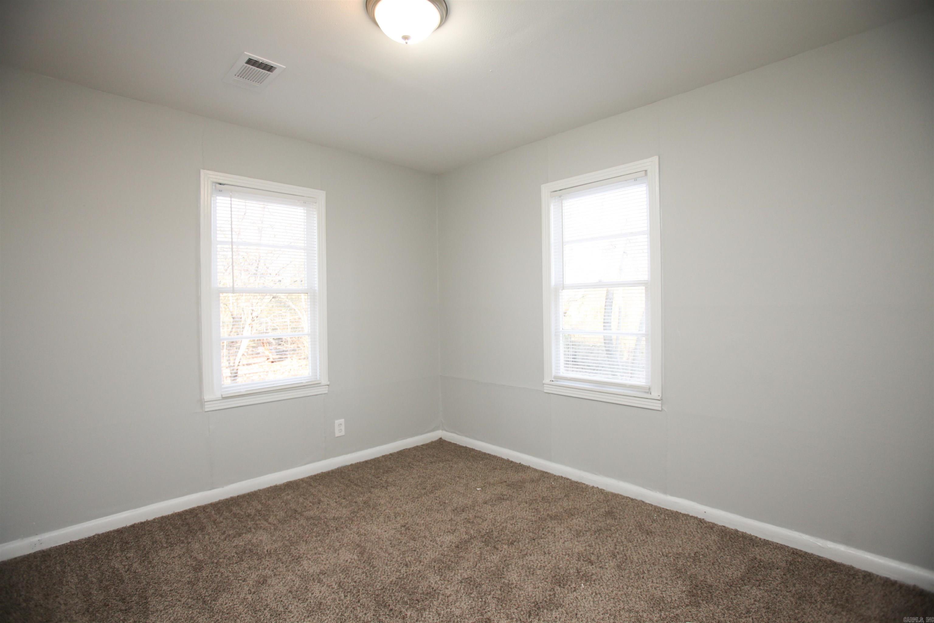 Barrow John - Residential Lease