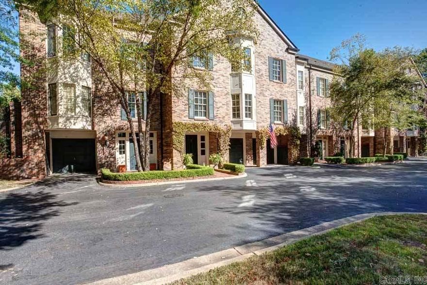 River view town home. Architecturally designed interior, open floor plan, lovely details and finishes throughout. Master bed room has his and her baths, & walk-in closets plus library/office. Top floor features 2 BR suites and sitting room. Living & dining rooms flow together offering spacious open living next to gourmet kitchen. Additional guest suite located on entry level. Staircase & elevator to all floors. Very special home!