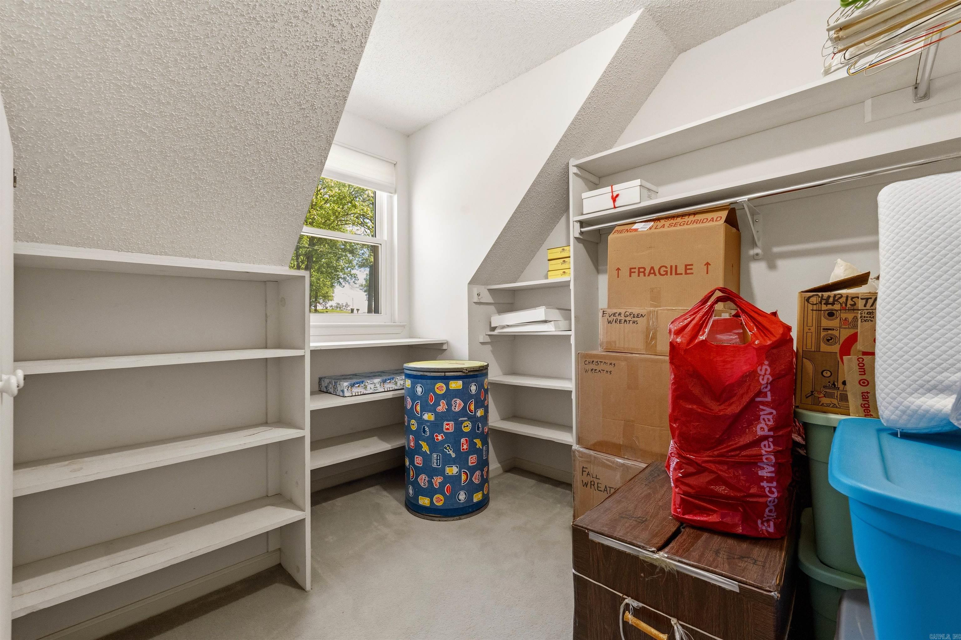 OVERBROOK - Residential