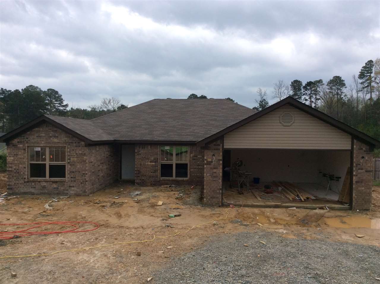 Great New Home, raised ceiling in great room and master bedroom, huge master closet, Jacuzzi, granite countertops, crown, stainless steel appliances, One year builder Warranty. Up to 3% closing costs paid by the seller. Priced to sell! NO SPECIAL IMPROVEMENT TAXES!!!