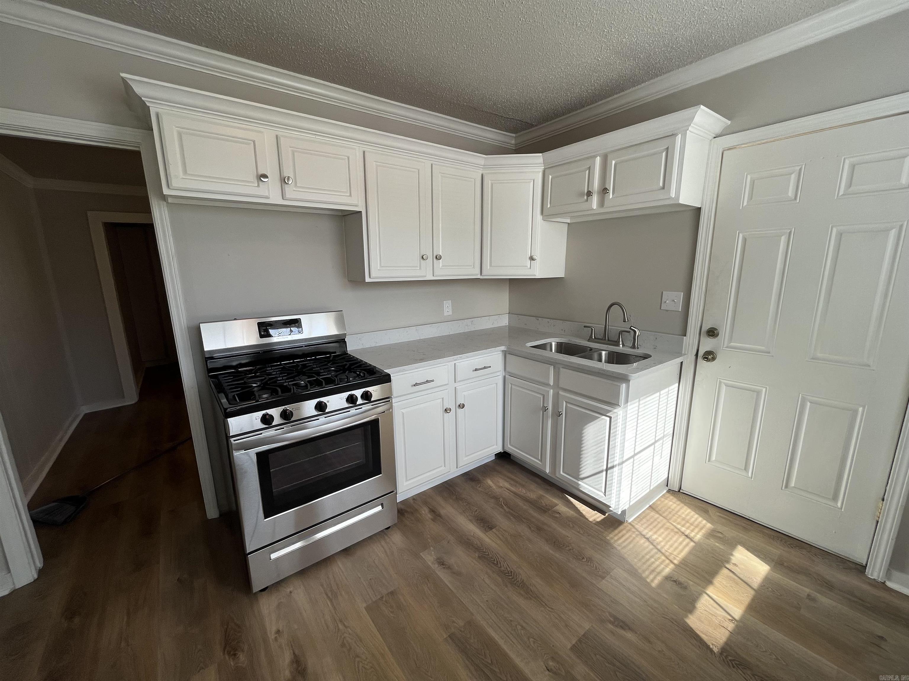 Hill Crest - Residential Lease