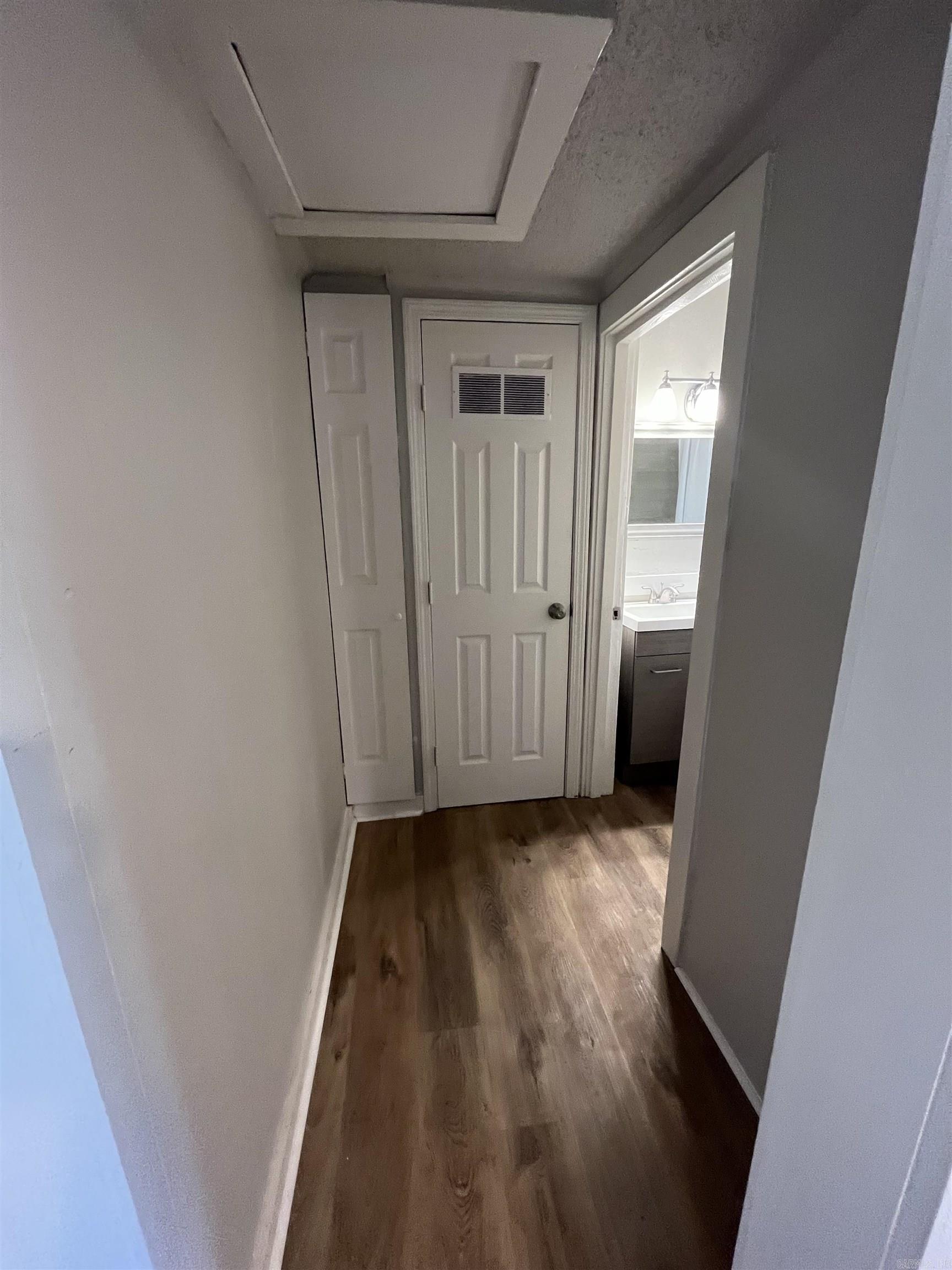 Hill Crest - Residential Lease