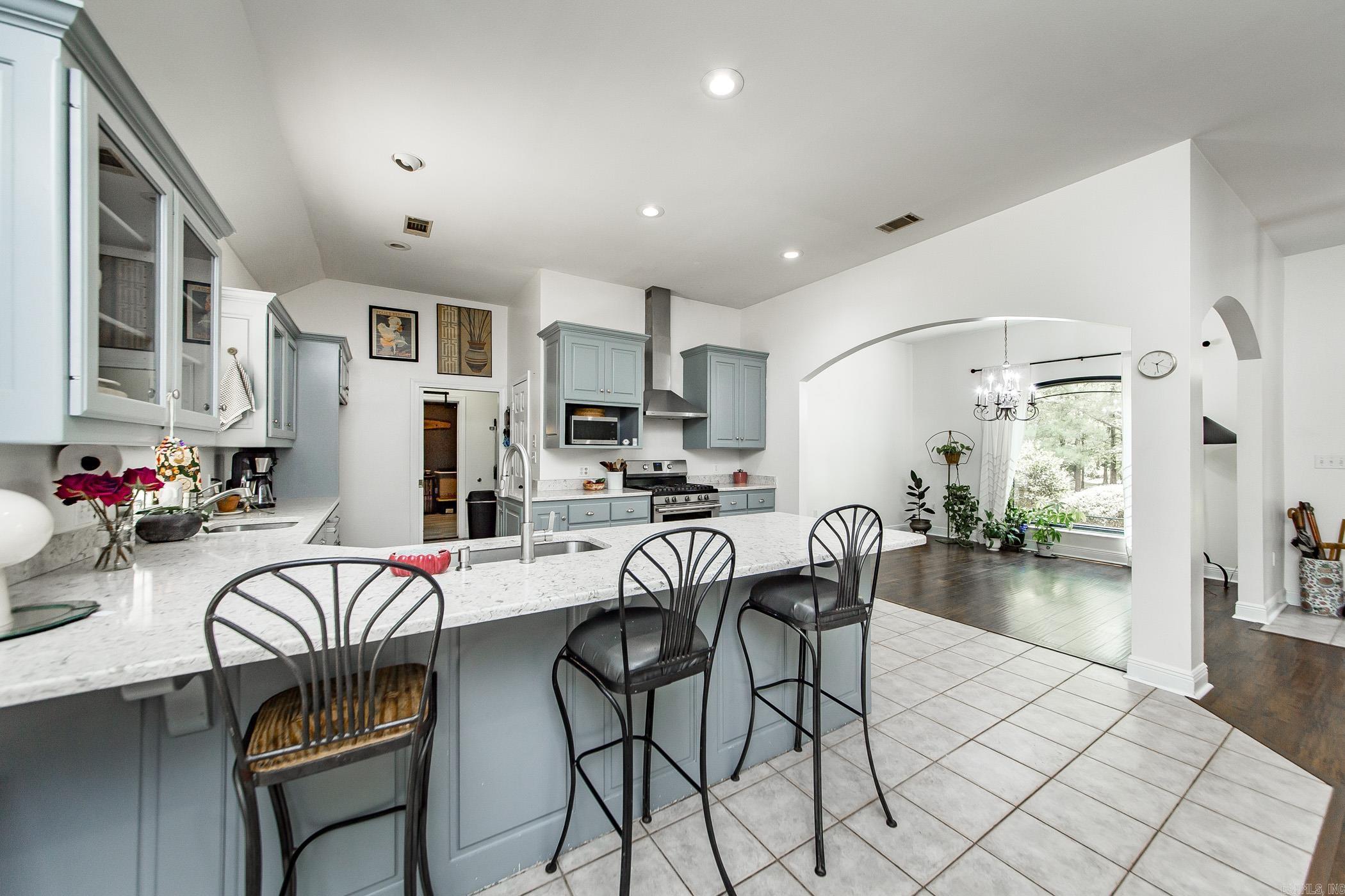 PLEASANT MEADOWS - Residential