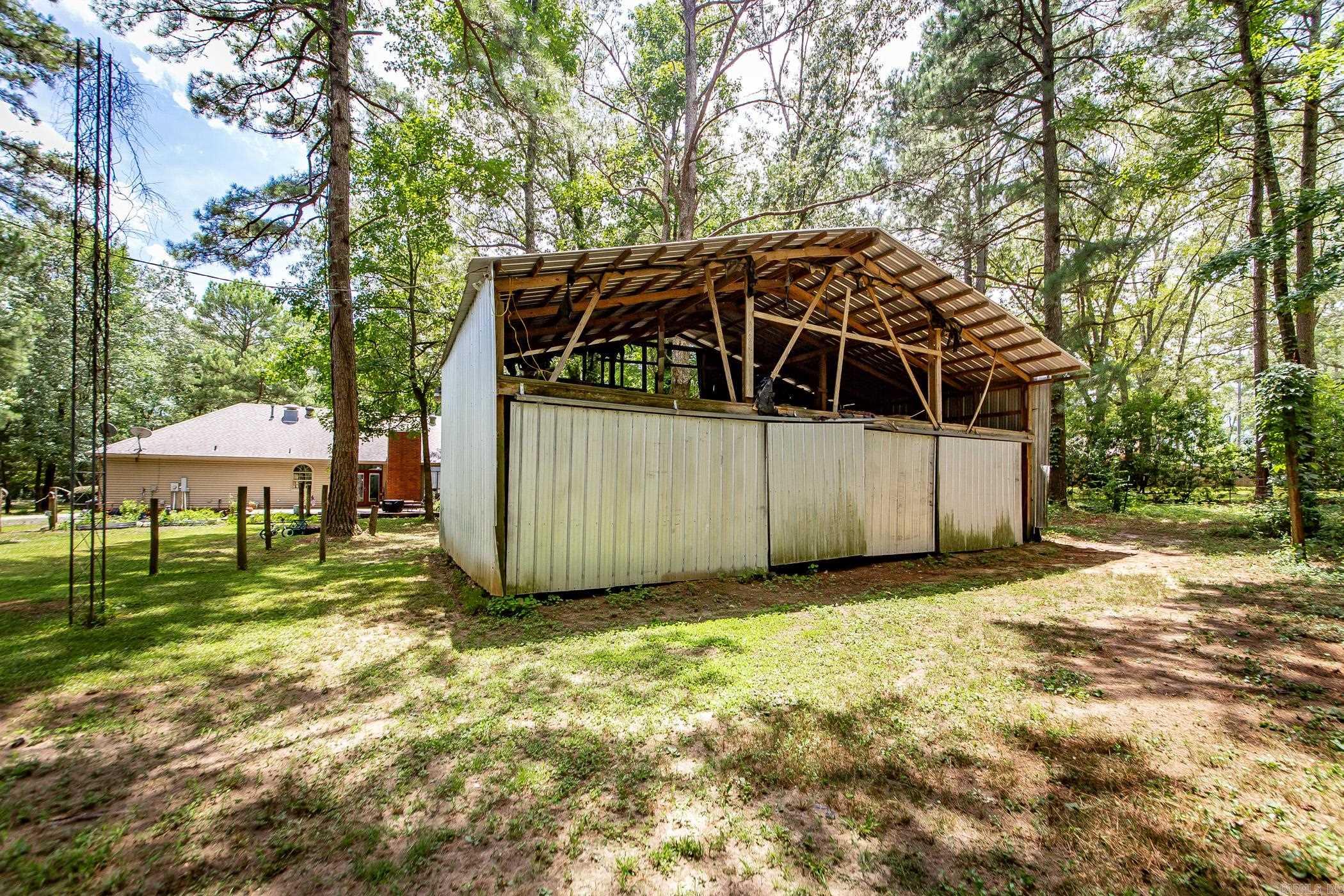 PLEASANT MEADOWS - Residential