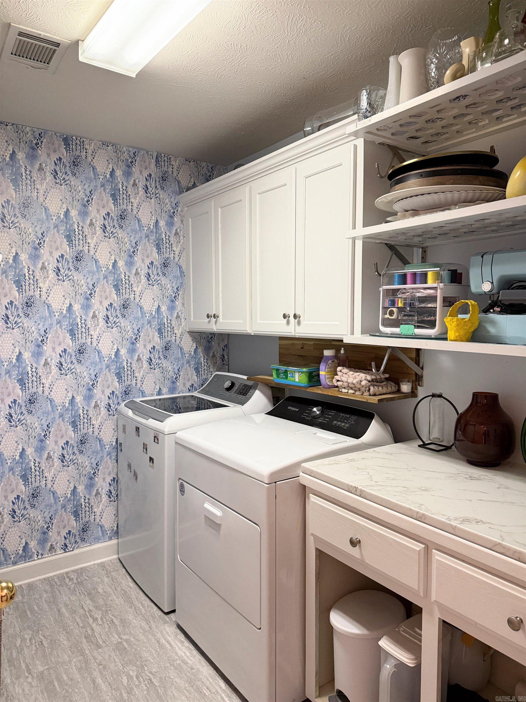 WINDSOR PARK - Residential