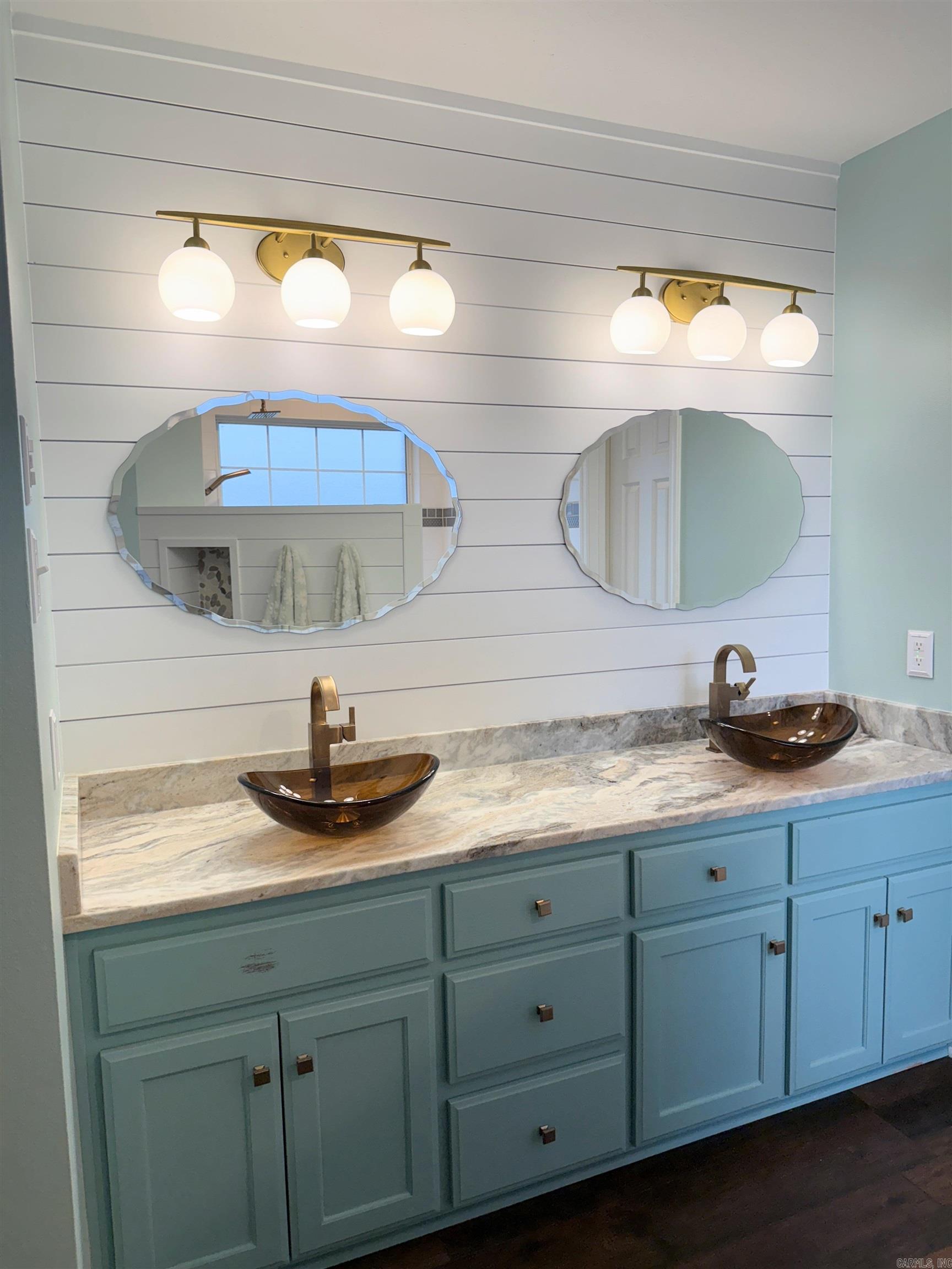 WINDSOR PARK - Residential