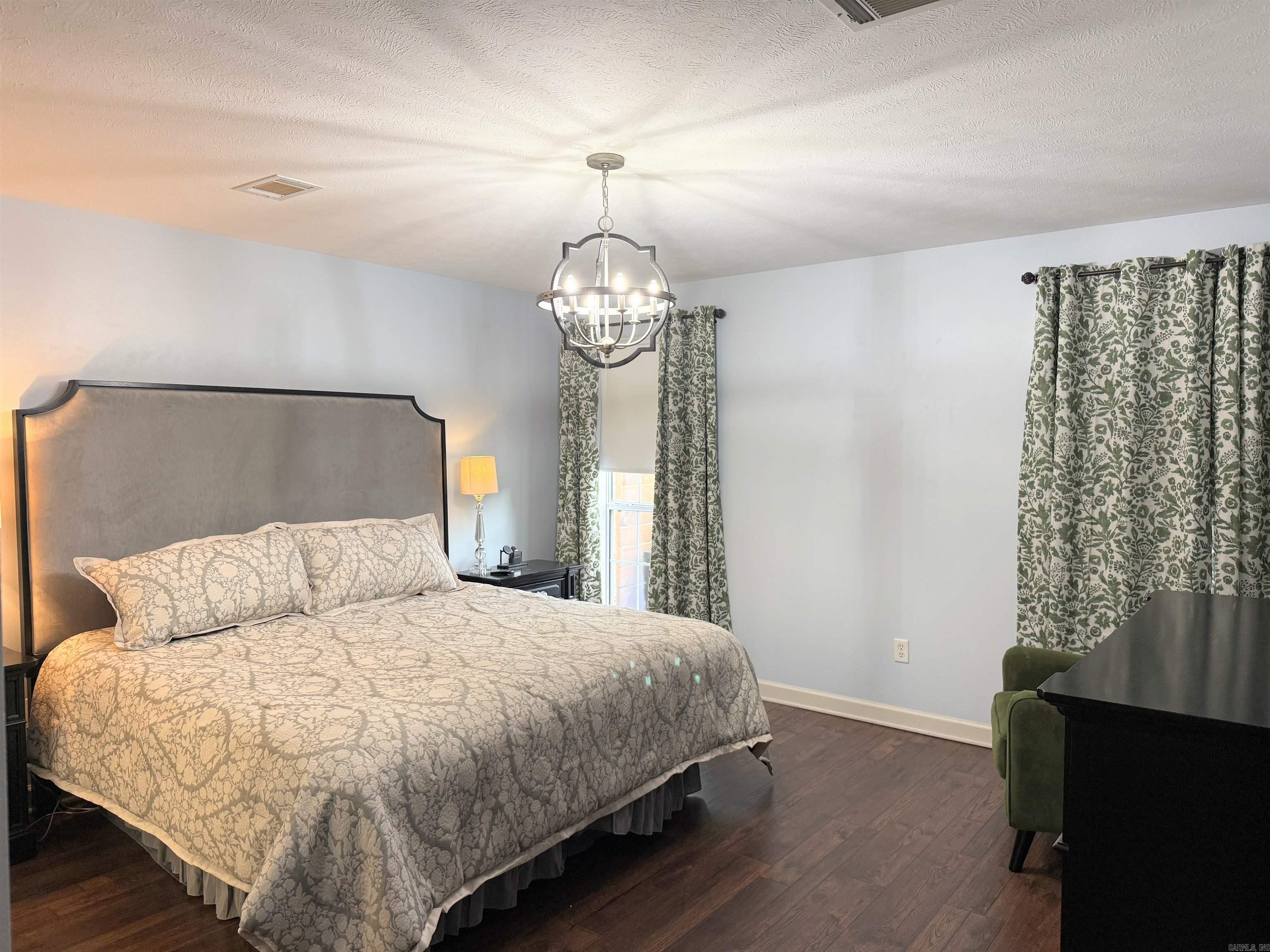 WINDSOR PARK - Residential